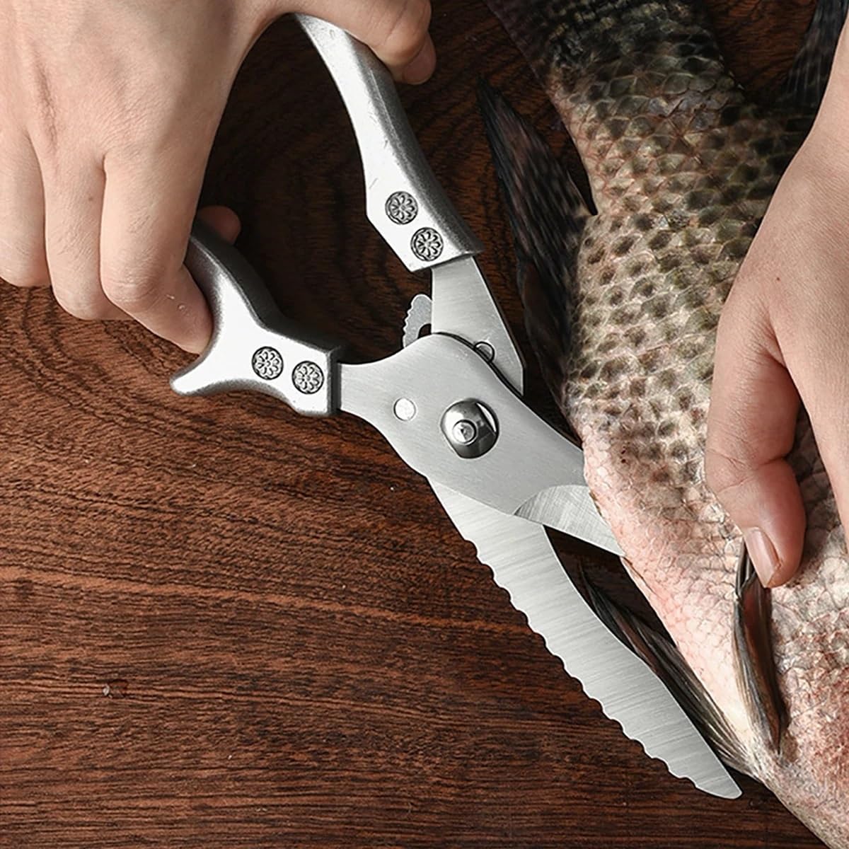 Kitchen Scissors, Stainless Steel Multifunctional Powerful Chicken Bone Scissors Chicken Duck Fish Cutter Shears Aluminum Handle Kitchen Scissors(Color:Type1)