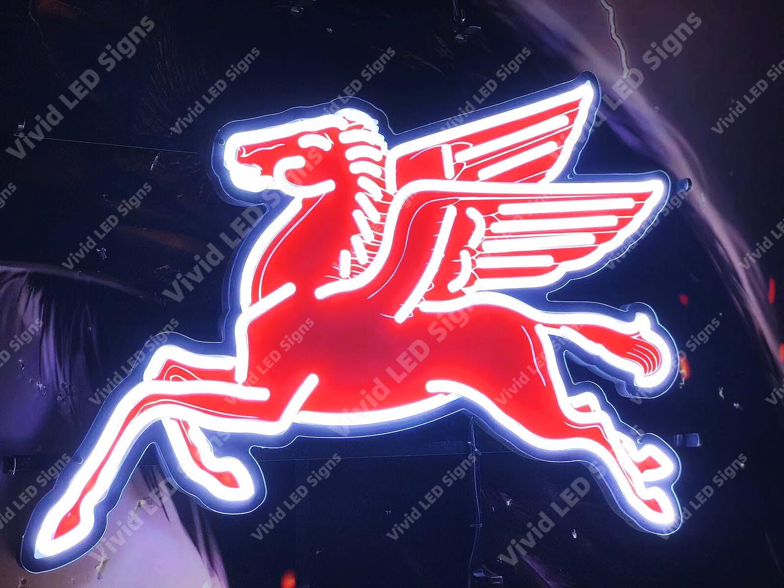 Mobil　ペガサス　旗 Amazon.com : Queen Sense 24