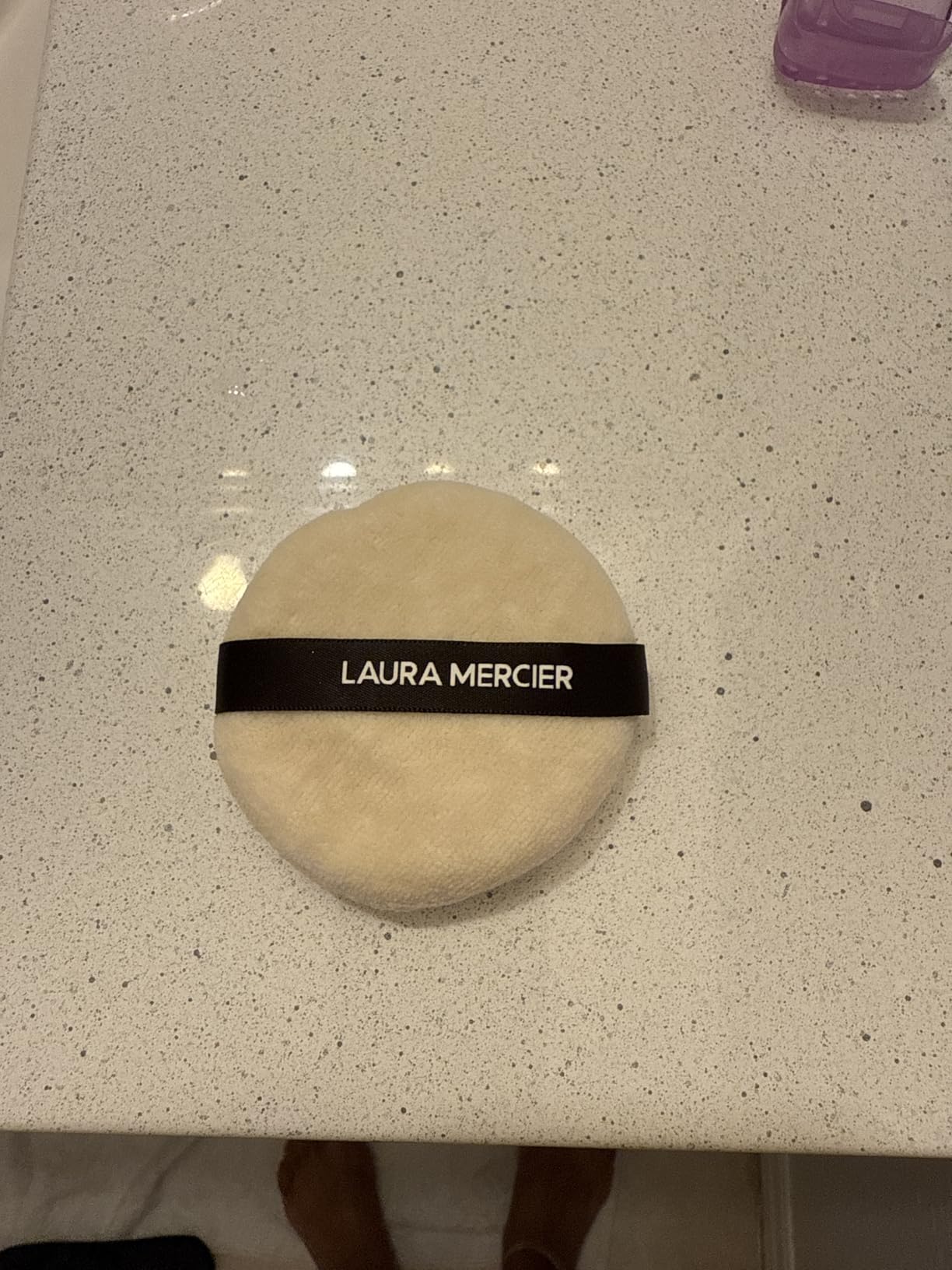 Laura Mercier Velour Puff, Perfect for Translucent Loose Setting Powder, Use to Set Makeup, Designed for Expert Application, 100% Cotton