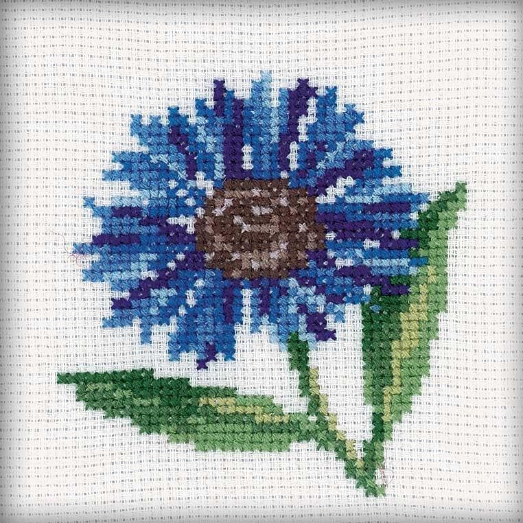 Wizardi RTO Counted Cross Stitch Kit on Canvas Aida with A Hydrangea Bouquet. Fabulous Ornament 7.87 * 8.46 inches M564. Ideal for Embroidery & Craft Amateurs