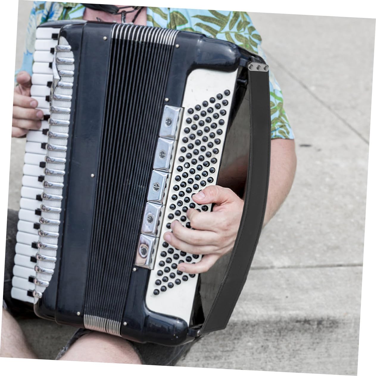 Sangle d'accordéon basse gauche en cuir résistant pour accordéons de basse Accessoire de rechange confortable et durable pour musiciens débutants et professionnels