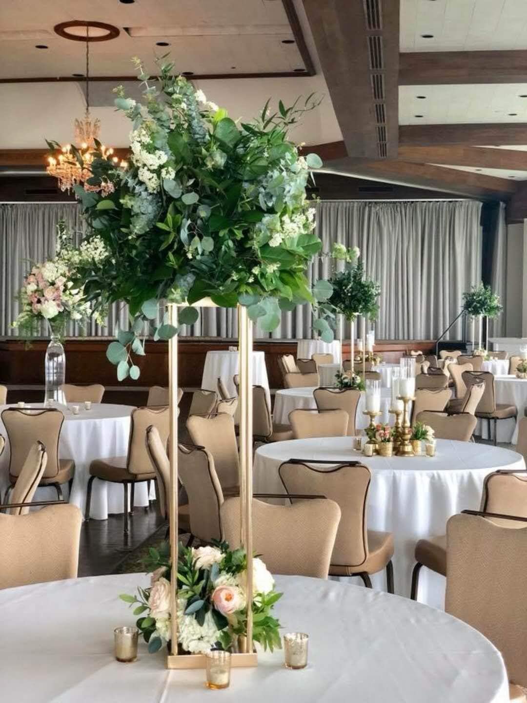 EverbonPack of 10 Wedding Flower Vase Metal Flower Stand Gold Flower Column Elegant Wedding Table Centerpiece Wedding Flower Decoration Vase (23.6'' Tall)