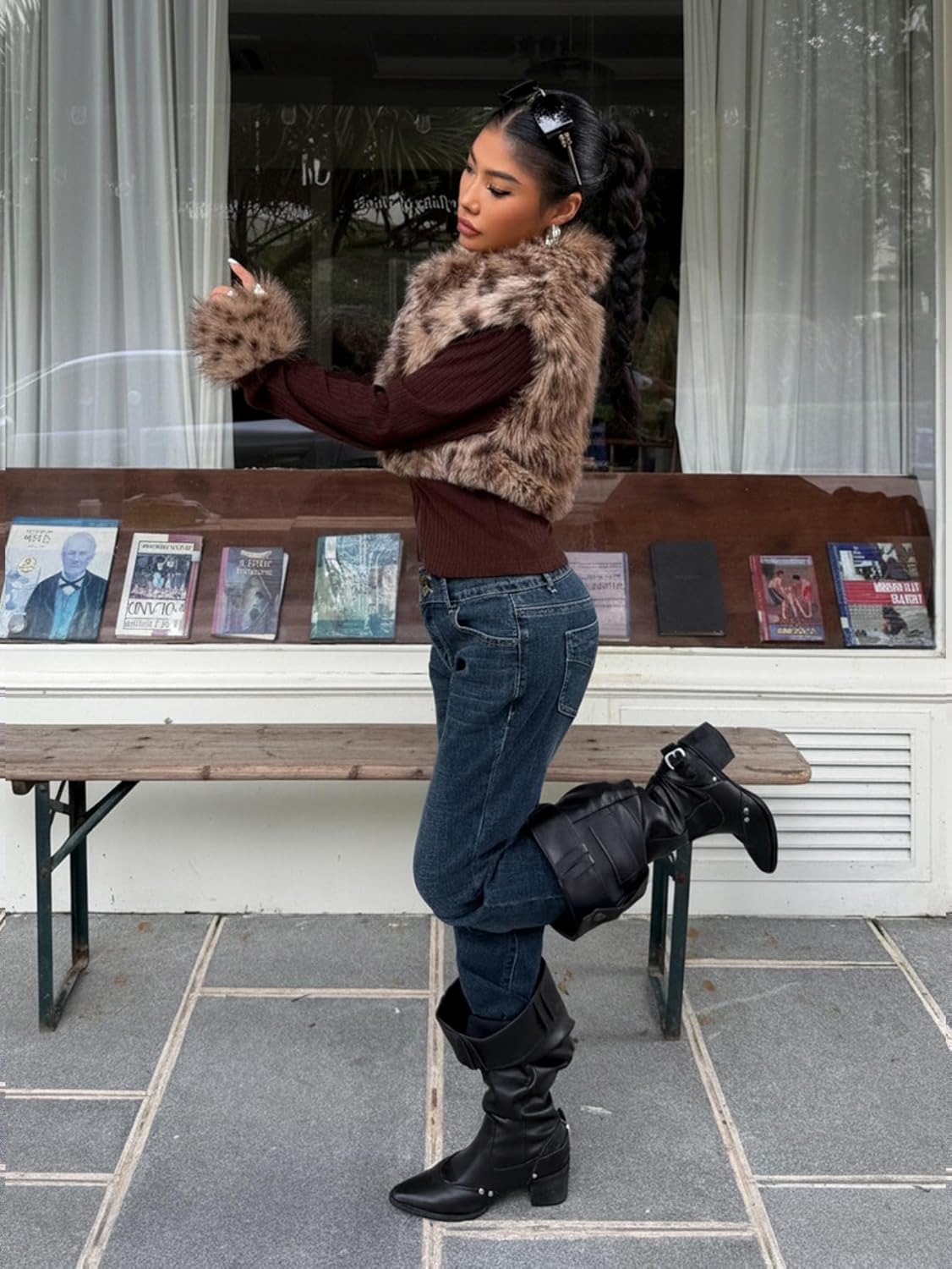 WDIRARA Women's Faux Fur Lapel Zip Up Jacket Long Sleeve Rib Knit Outerwear