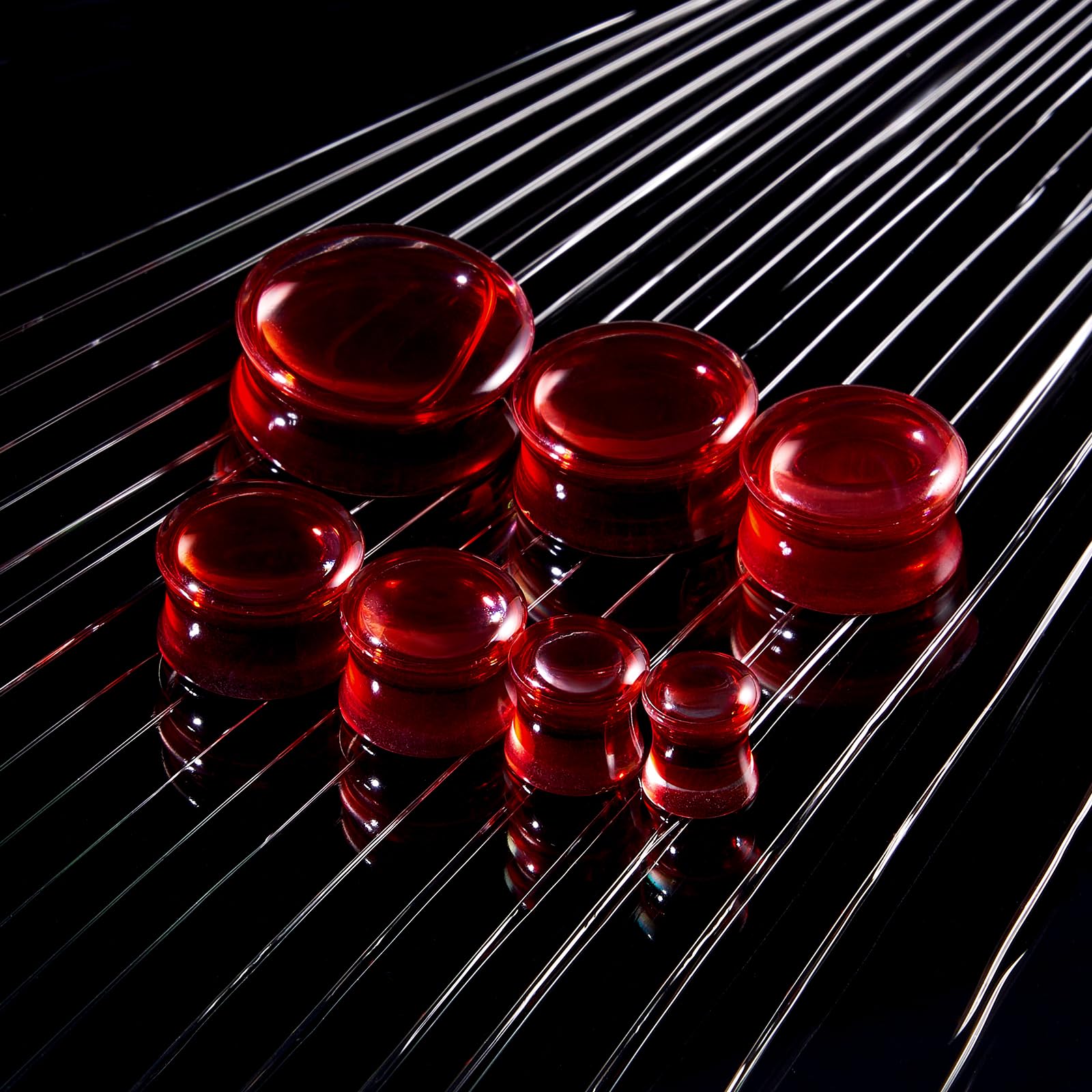 Longbeauty 2 Stück Acryl Ohr Plugs Halloween 8mm-25mm Blut Rot Flüssigkeit Double Flare Plug Piercing Dehn Schmuck Damen Herren Ohrstöpsel Eye-Catcher