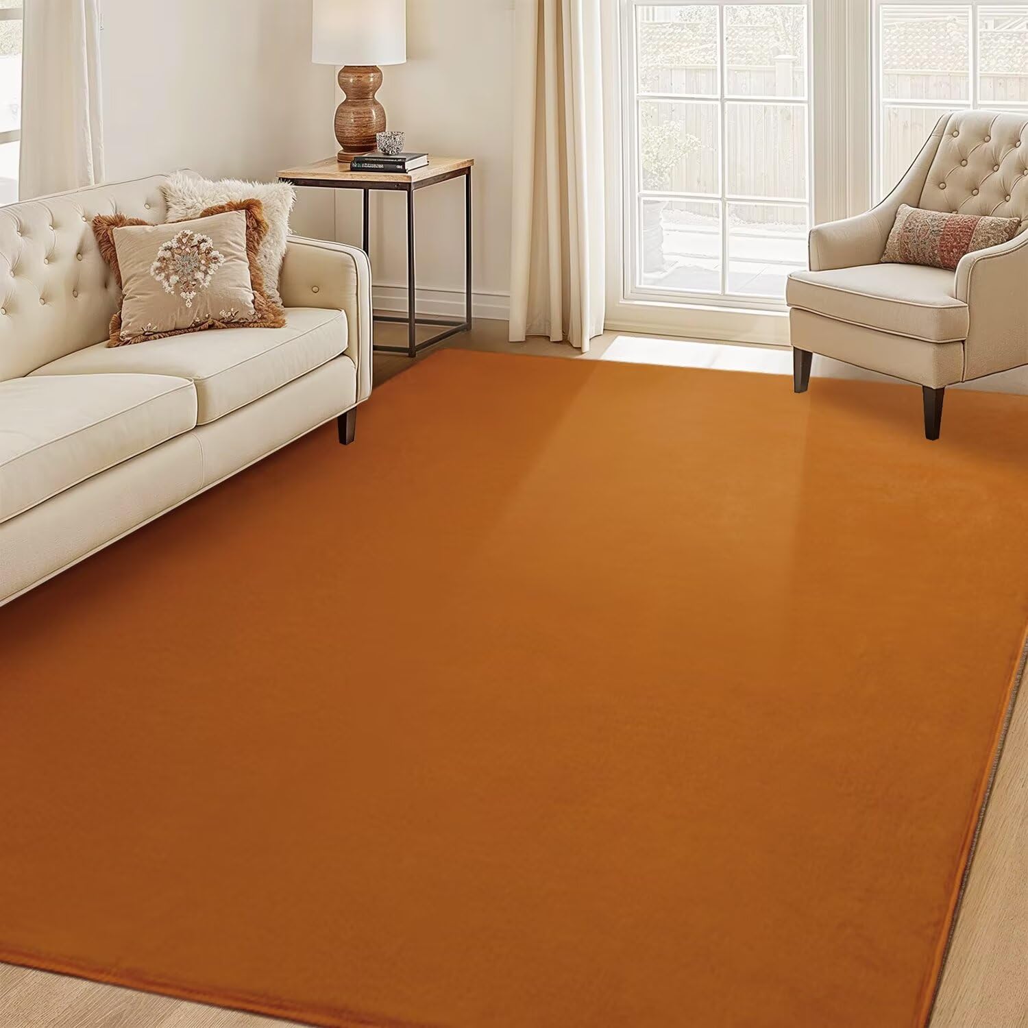 Tapis antidérapant en velours doux kaki élégant pour habiller une chambre à coucher