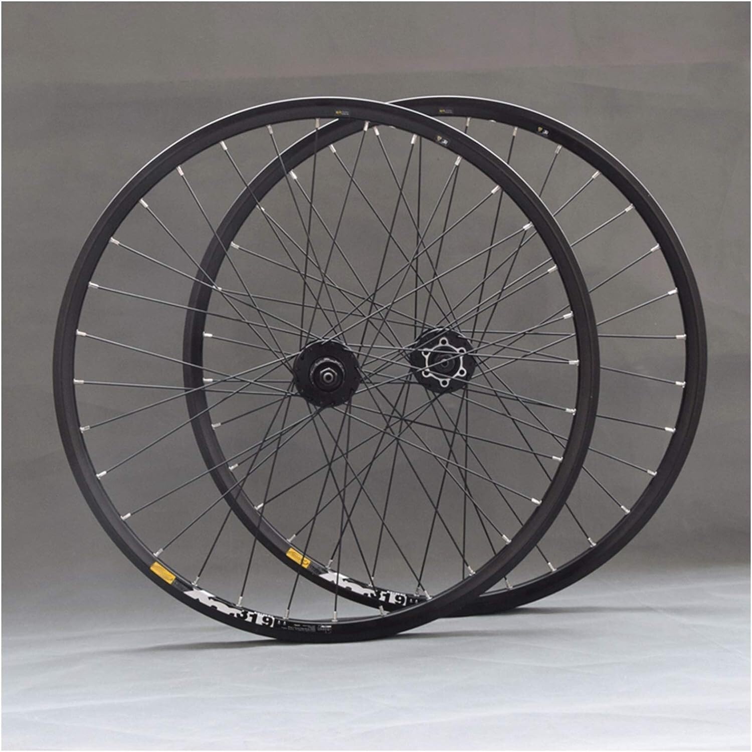 Roues de vélo VTT robustes pour freins à disque et cassettes 7-11 vitesses polyvalentes
