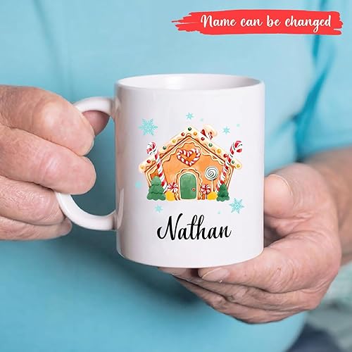 Miniatura 2 de Taza de café de casa de jengibre de Feliz Navidad, taza de viaje de casa de jengibre para familiares y amigos, taza de cerámica blanca personalizada