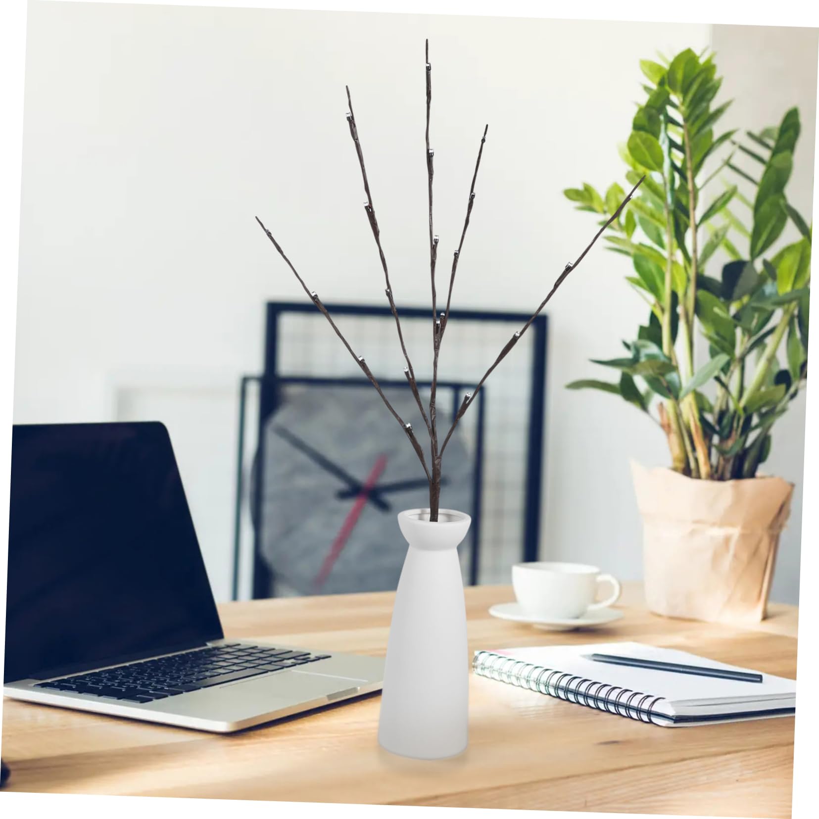 Cabilock 1pc LED Branch Lamp Indoor Decorative Night Light Unique Home Decoration for Weddings Living Rooms and Bars Lightweight and Portable Design Warm Light Heads Battery Operated