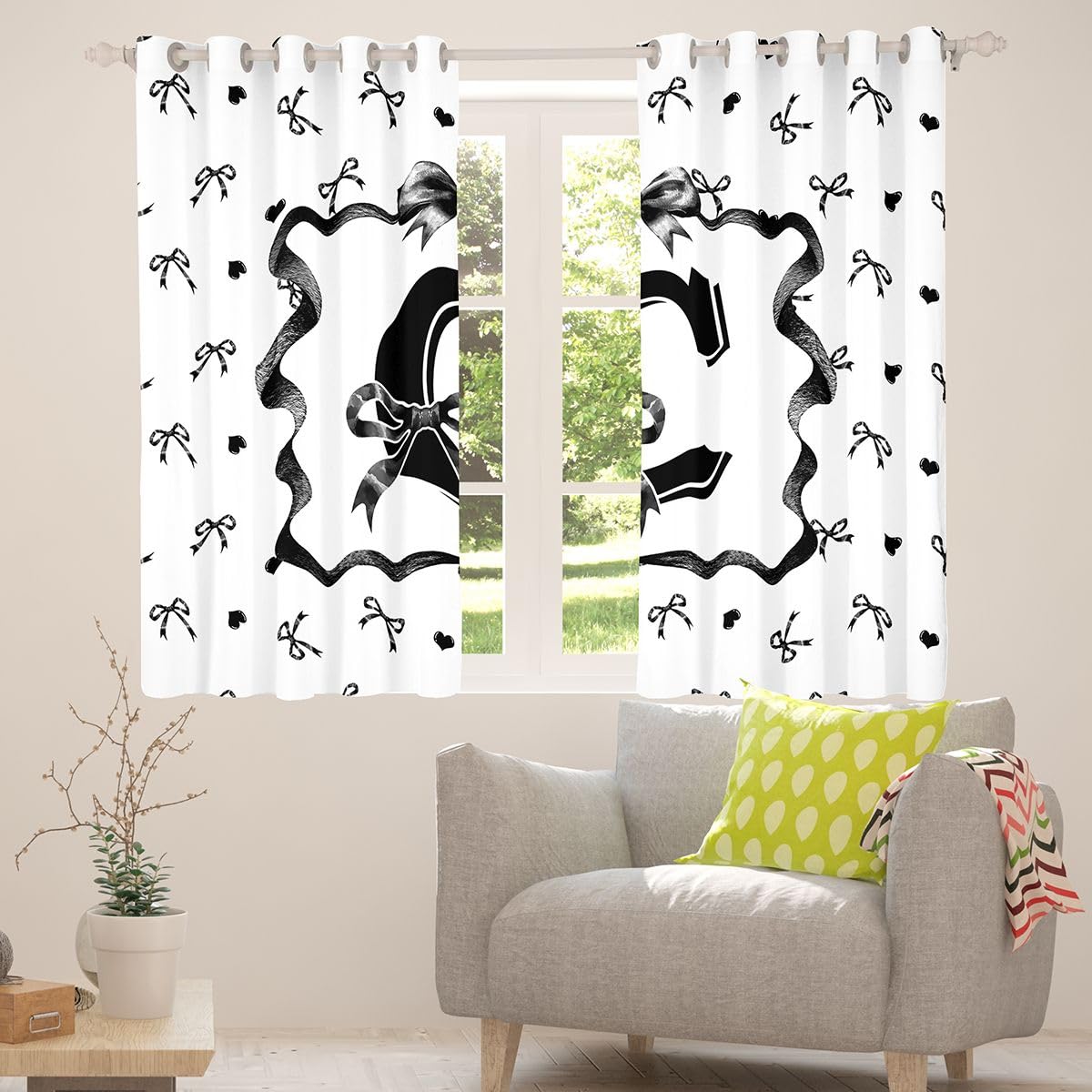 Homewish Spersonalizowane czarne zasłony okienne z kokardą, 132 x 160 cm, 2 zestawy paneli - inicjał litery C, kokardki, zasłony zaciemniające, czarno-biała kokarda, dekoracje okienne, wstążka, muszka