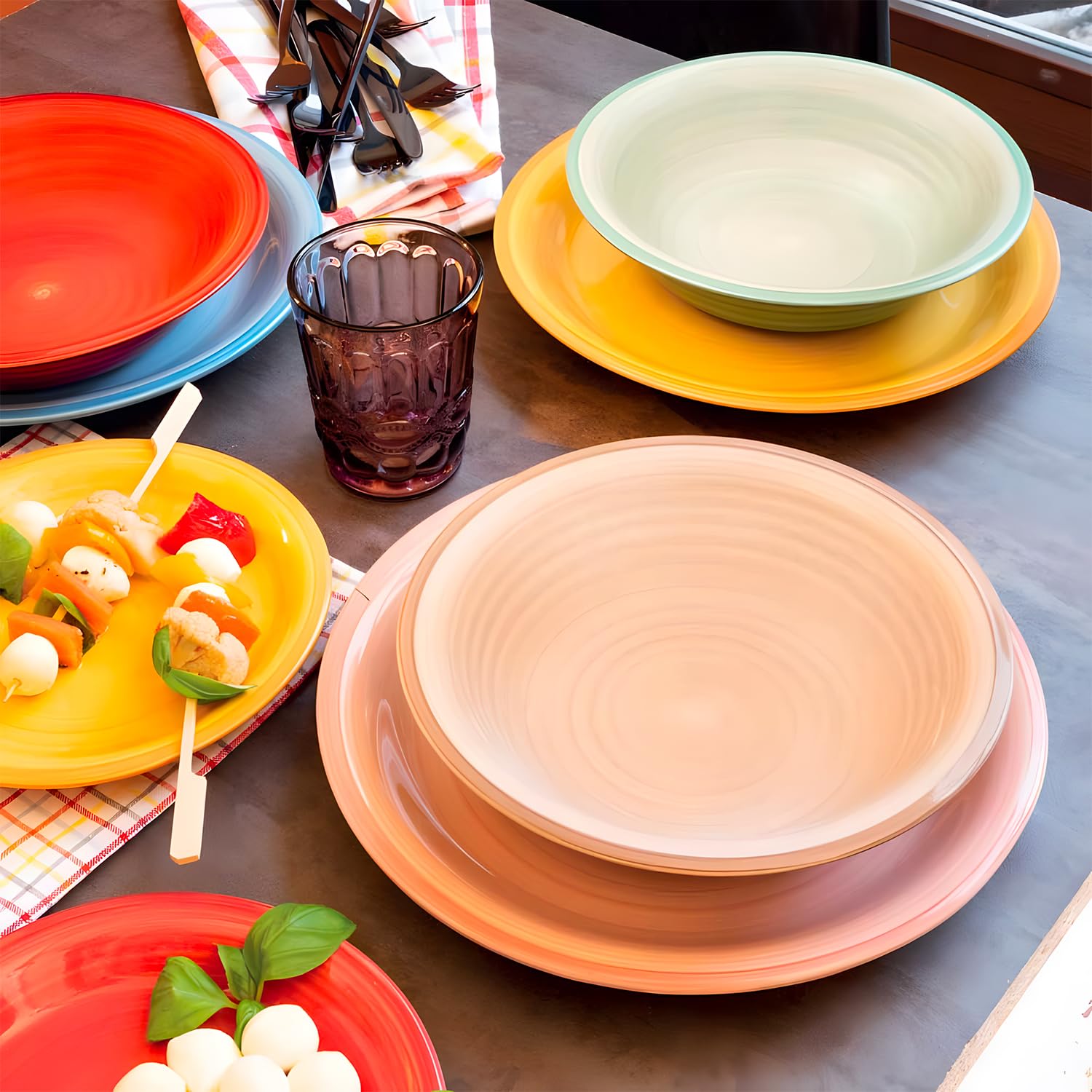 Wintem Servizi di Piatti 18 Pezzi in Porcellana Multicolore - Set Composto da Piatti Piani, Fondi e da Dessert Ideali per Ogni Occasione - Moderni e Resistenti Sono Lavabili in Lavastoviglie