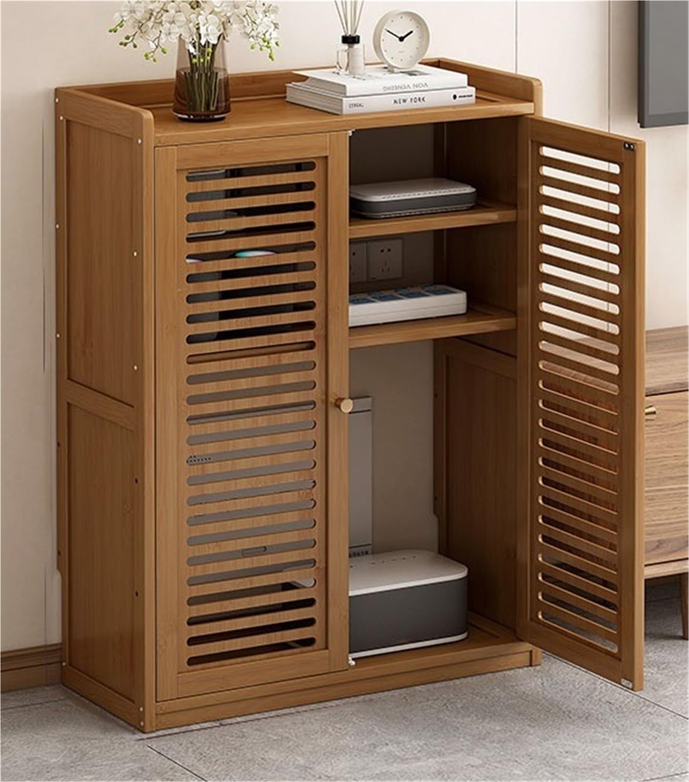 Gabinete de enrutador WiFi para ocultar cables y organizar dispositivos multimedia de salón
