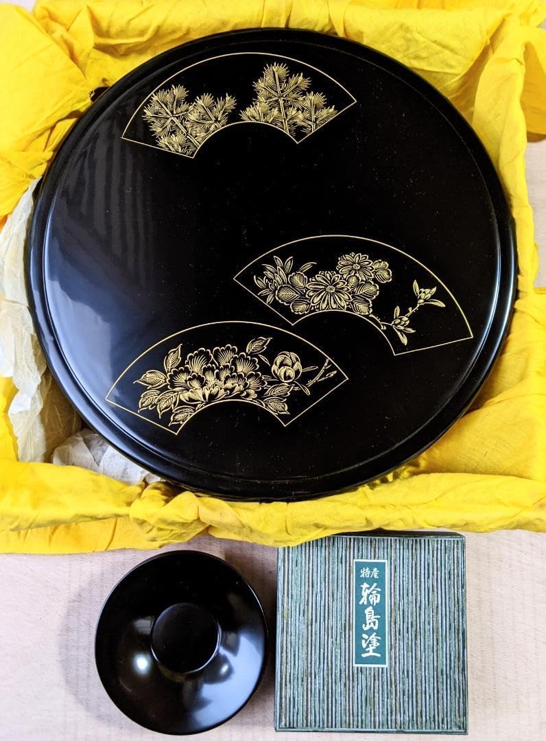 【輪島塗】茶櫃と茶托五客　輪島屋本店　極上本堅地　扇子　金蒔絵 輪島塗茶櫃と茶托五客 輪島屋本店 極上本堅地 扇子 金