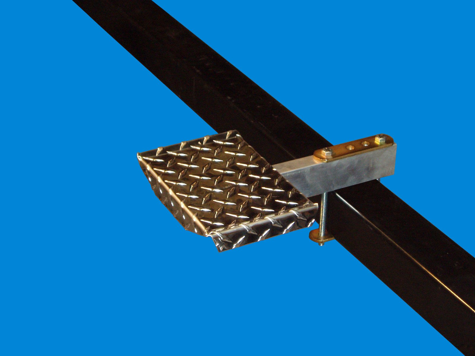 Buy VEVE Inc. 9" to 30" Aluminum Boat Trailer Steps. Online at