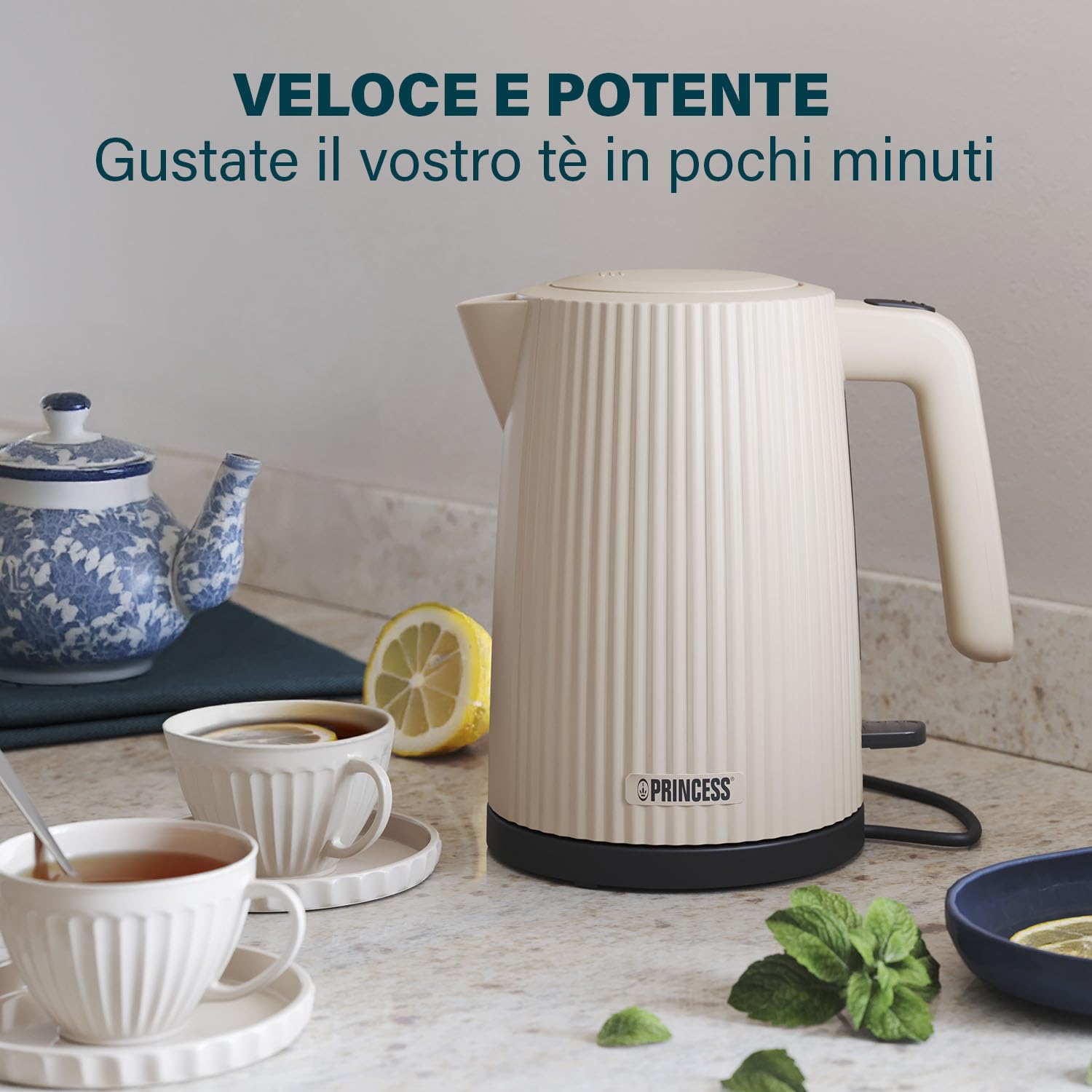 Princess Bollitore Wave, 1,7L, 360° senza fili, 2200W, BPA-free, protezione surriscaldamento e secco, indicatore livello acqua, filtro rimovibile, spegnimento automatico, cavo 0,7m, 236048