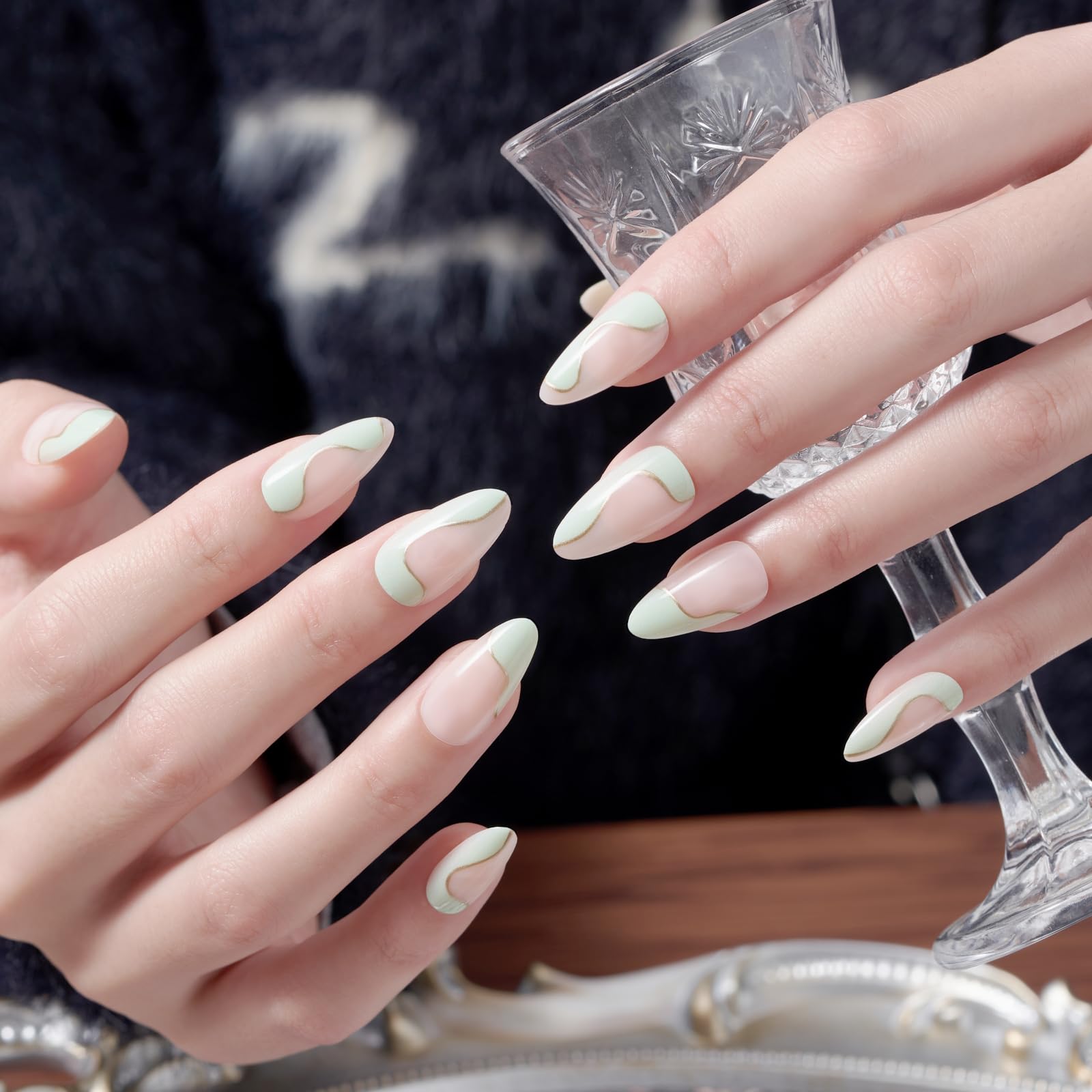 Light Green Press on Nails,Wooyas Medium Almond Handmade False Nails with Simple lrregular Curved Lines- 24 Pcs Soft Gel Glue On Nails Kit for