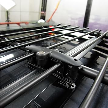 Yakima Locking Brackets with Core