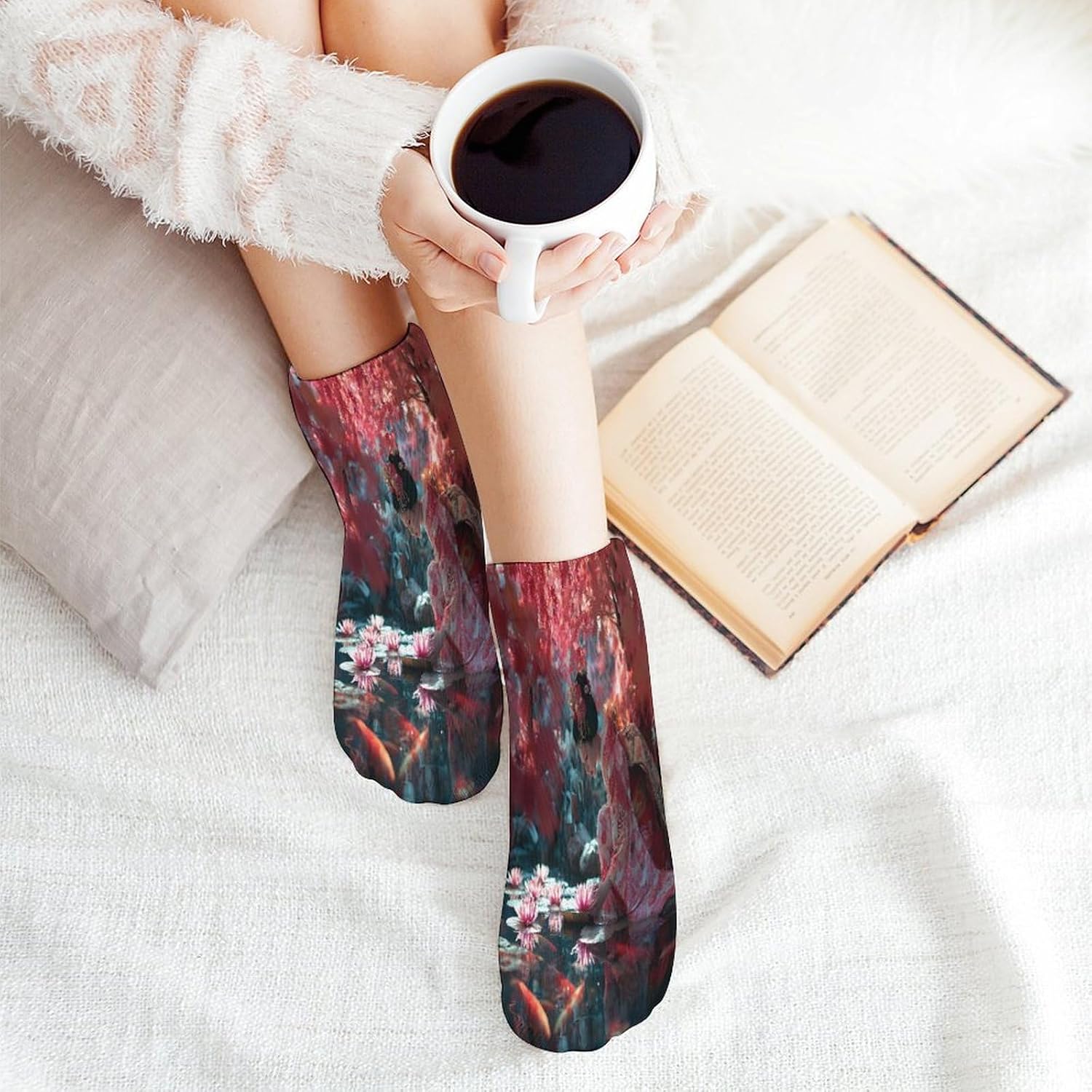Geisha Feeding Japan Fish Socks for Men Women 5 Pairs Ankle Socks