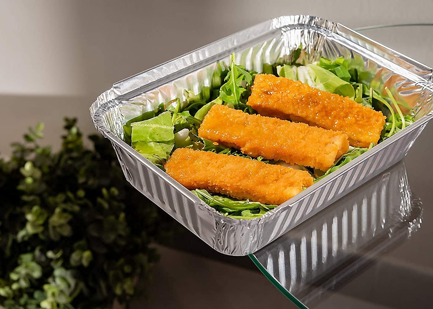 VIRSUS 100 Vaschette in Alluminio Rettangolari Argentate contenitori per Alimenti USA e Getta, perfette per teglie in Alluminio per Takeaway + 100 coperchi (4 Porzioni R29L)