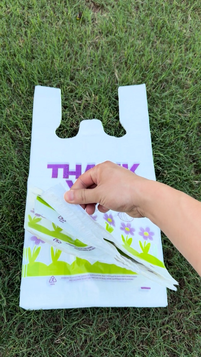 Image of YoYoRain Purple Special Design T-Shirt Bags, 11 x 6 x 21 in