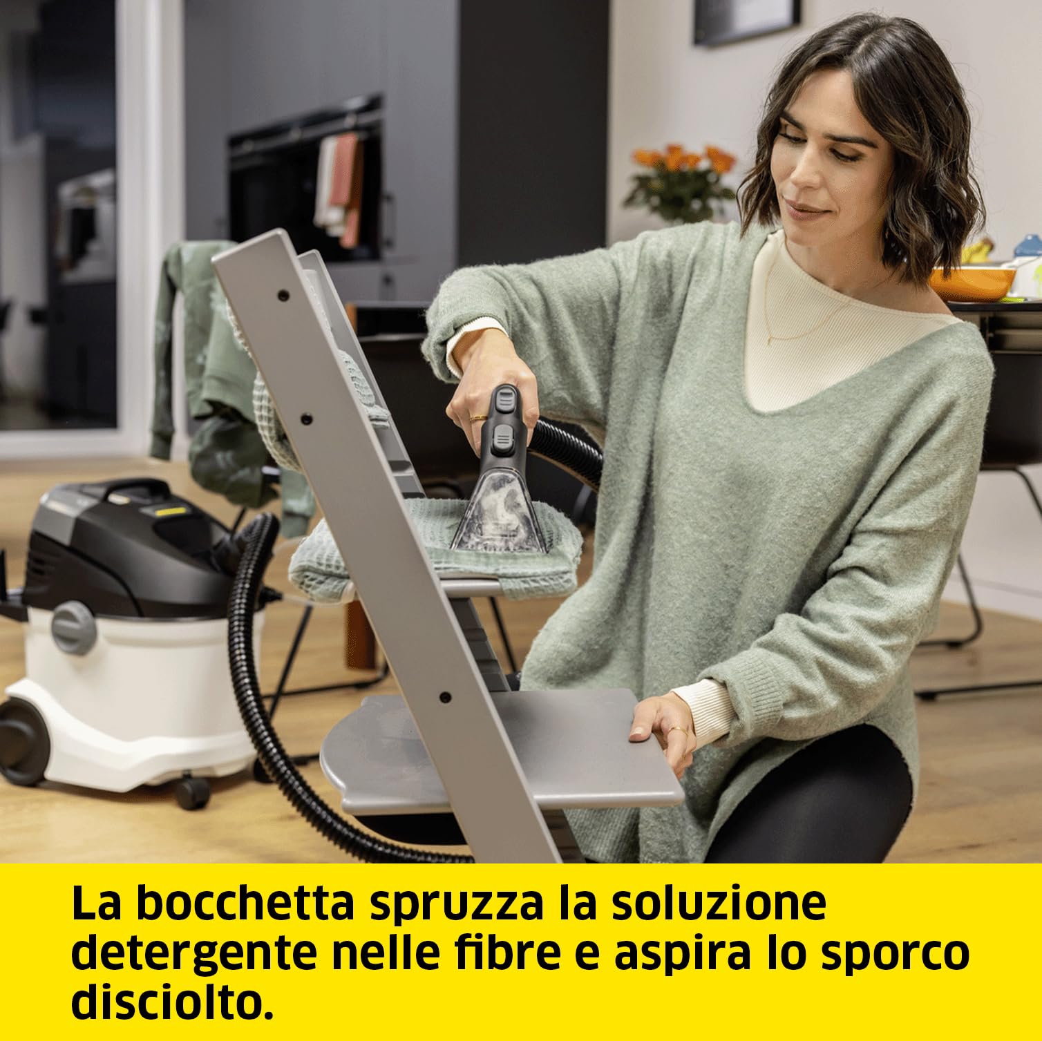 KÄRCHER Lavatappeti Smacchiatore SE 6 Signature Line, tubo a spruzzo 2 in 1, serbatoio acqua pulita e acqua sporca: 4 l, bocchetta per il lavaggio della tappezzeria, per pavimenti, poltrone e tessuti