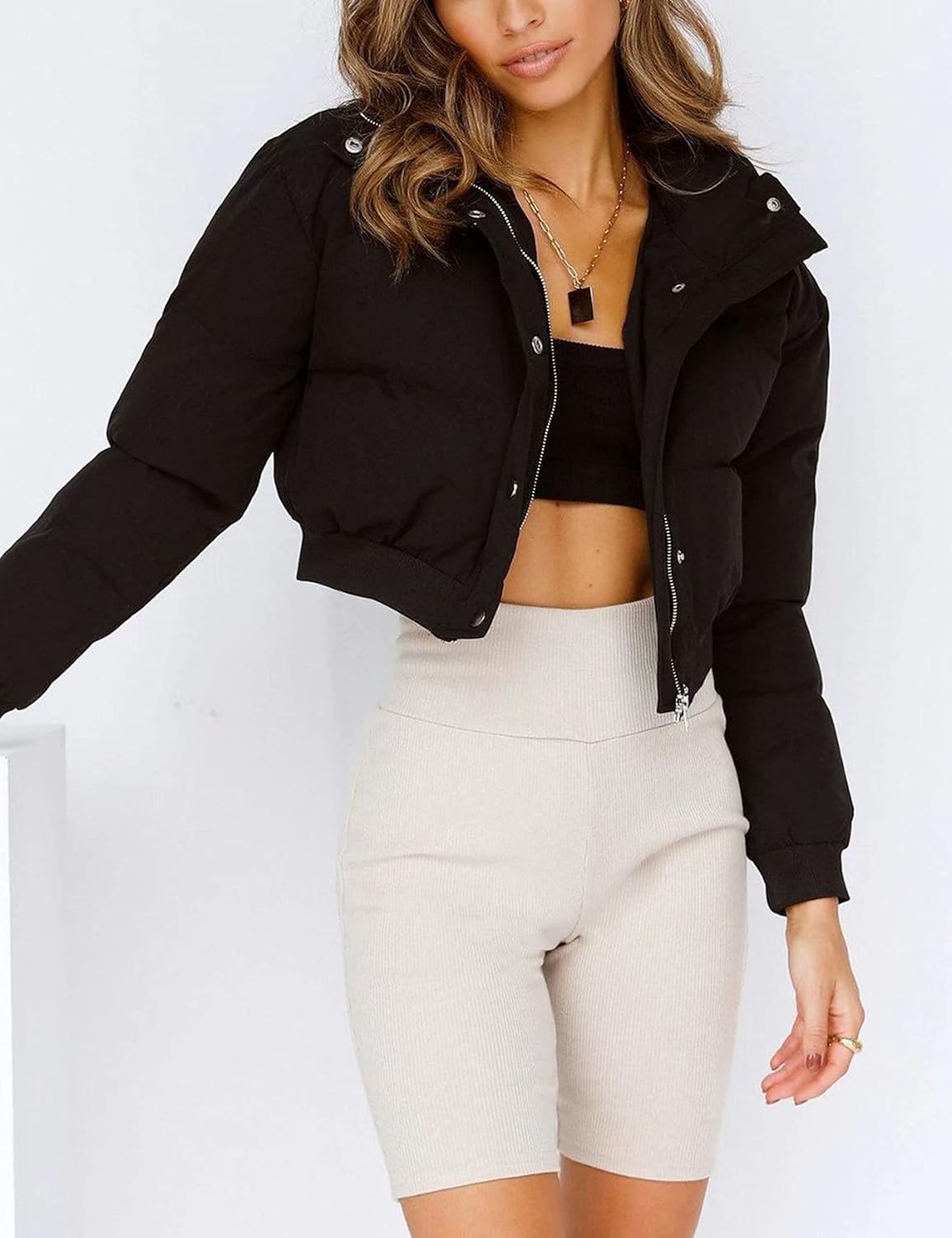 Lianlive Cropped Puffer Jacket Womens Zip Up Black Crop Puffy Winter Coats - Image 3