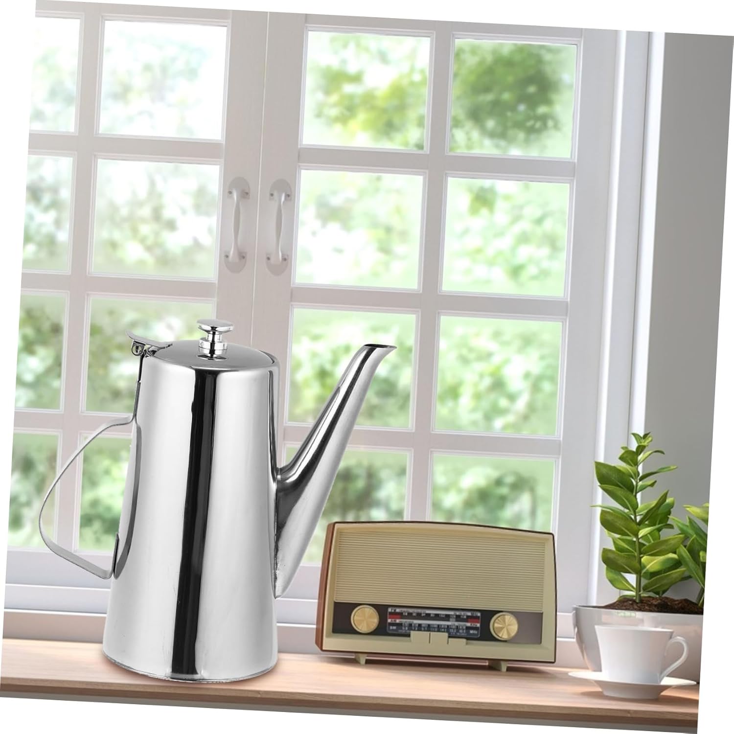 VOSAREA Stainless Steel Olive Oil Dispenser with Spray Cap - 2L Kitchen Oil Bottle for Easy Dispensing - for Barbecue Cooking and Home Use and Stylish Oil