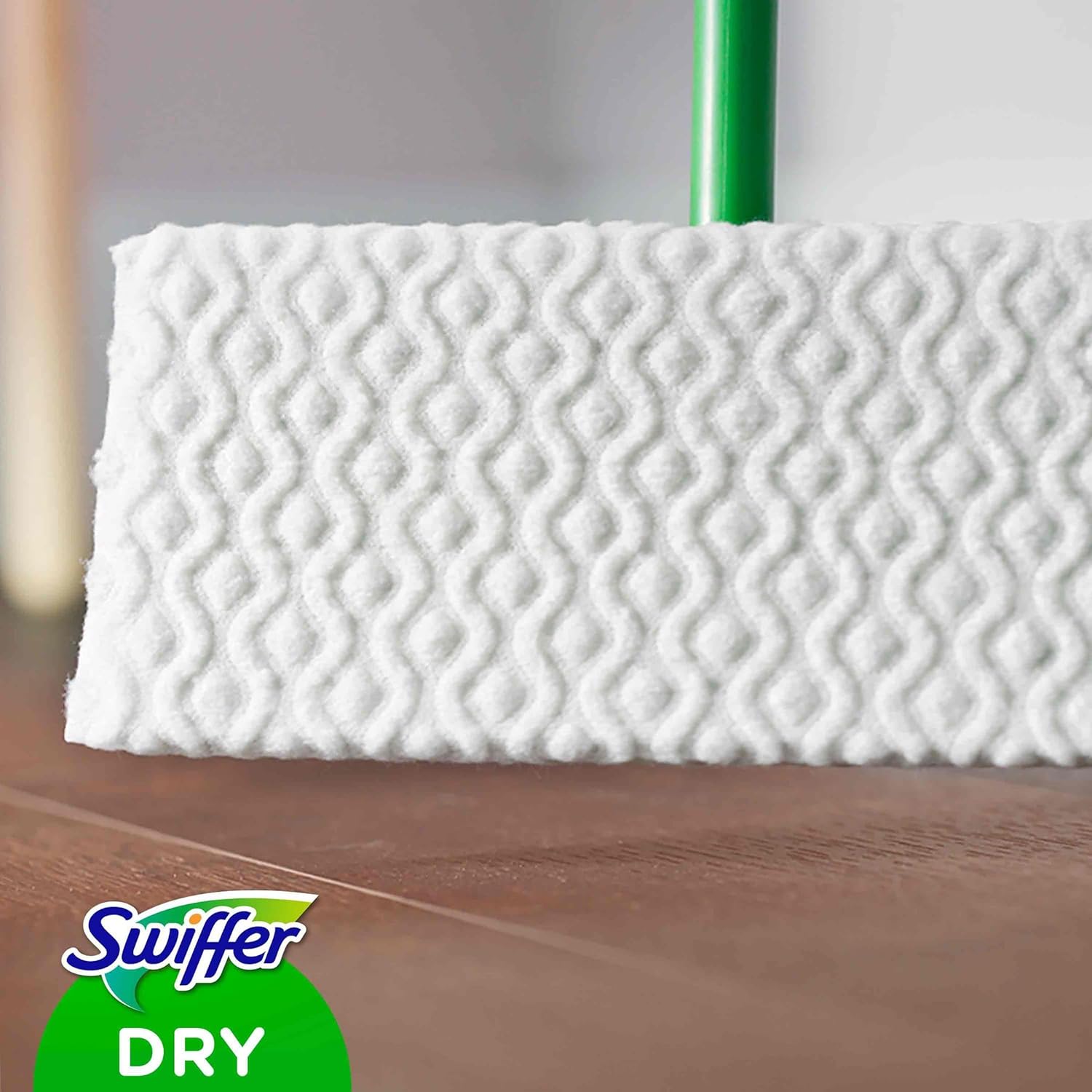Swiffer Panni Catturapolvere, 51 Panni Microfibra Dry, Panni Cattura Polvere e Sporco, Ottimo per Tutti i Tipi di Pavimenti e per i Peli Di Animali, Fino al 95% di Allergeni in Meno - Immagine 2