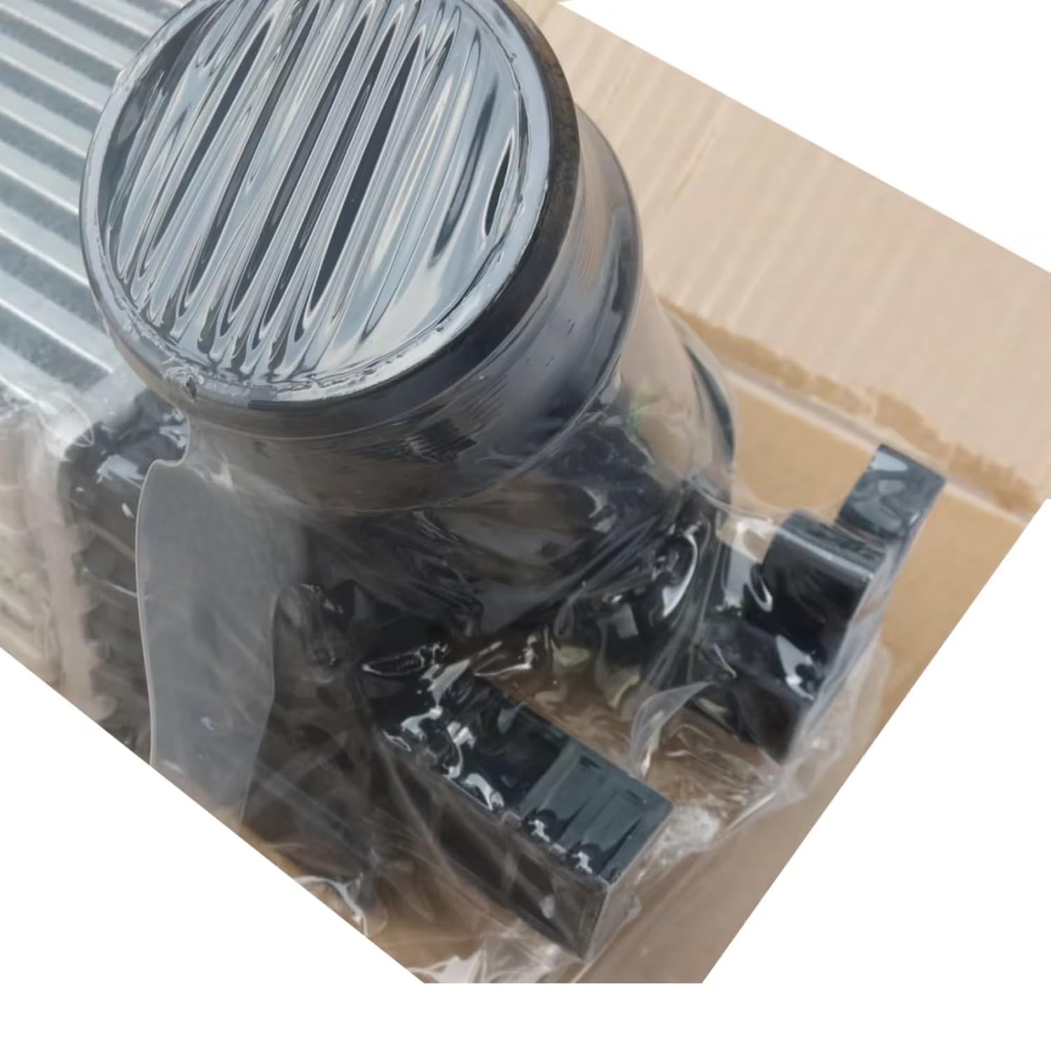 FR336K775BC Air Compressor Radiator Fits for Ford Mustang L4 2.3 15-19 Replace Parts