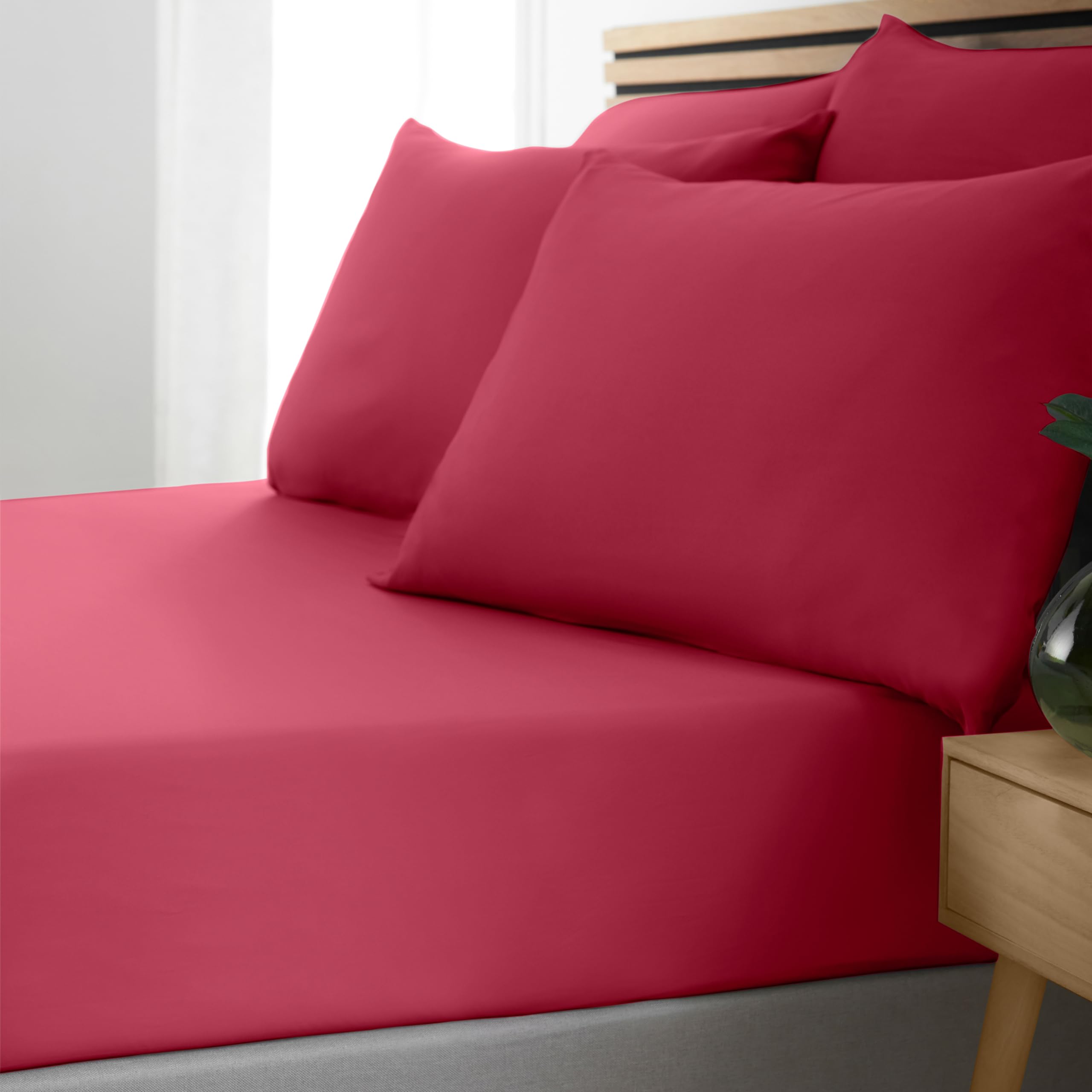 Catherine Lansfield So Soft Easy Iron Single Fitted Sheet Hot Pink