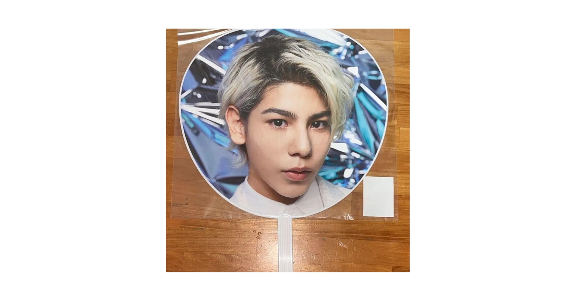 みみみ出品　ラウールくん団扇 SnowMan ラウール 応援グッズ うちわ - メルカリ