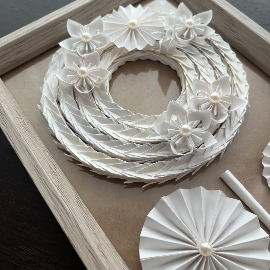 Amazon.co.jp: 千羽鶴 折り鶴 リース 花 : ホビー