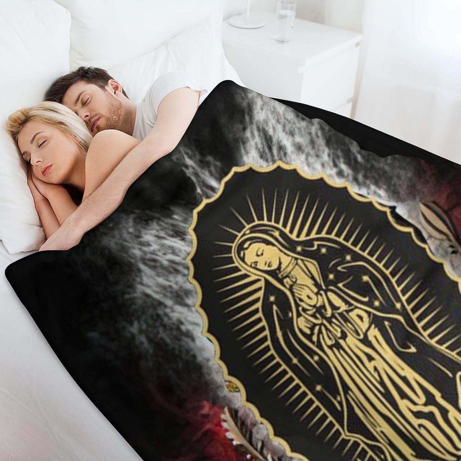 Virgen De Guadalupe Our Lady of Virgin Mary Blanket Prayer Soft Plush Flannel Bed Sofa Living Room Bedroom Camping Winter Bedding Summer Air Conditioning Quilt 50"*60"（130 * 150cm）