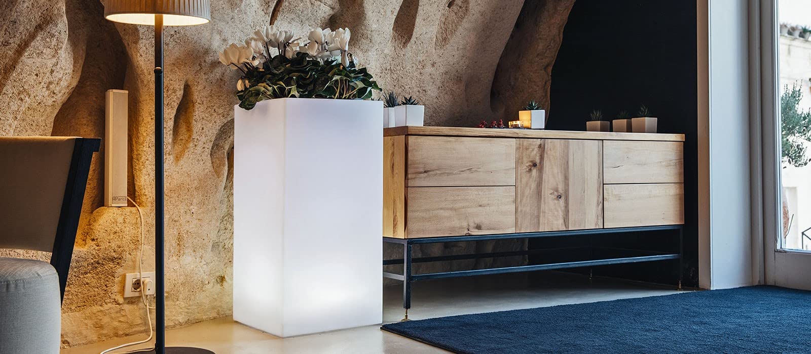 Decorspace Vaso luminoso Cube quadrato decorazione per esterno e giardino "Made in Italy" 40 x 40 cm con cavo (40 cm, Bianco)