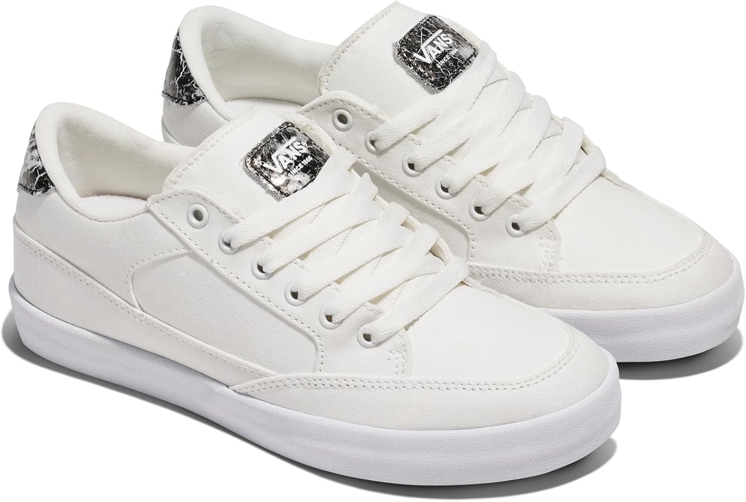 Vans Women's Emmy Deluxe Shoe