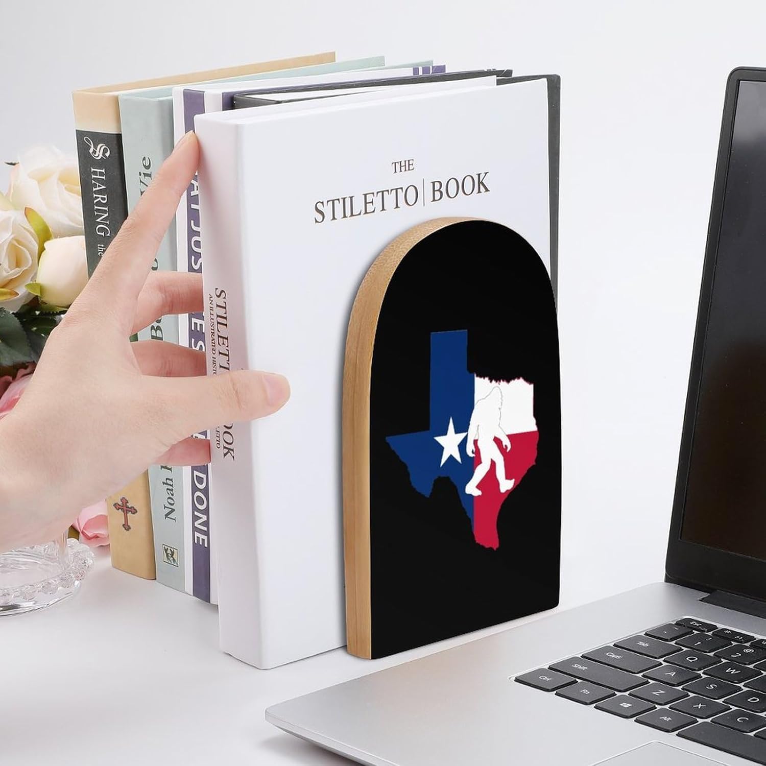 Texas Distressed Bigfoot Flag Cute Wood Book Ends Decorative Bookends 1 Pair Non-Skid for Shelves Home Office 7 X 5 Inch