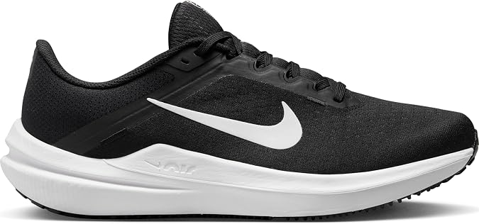 NIKE Men's Winflo 10Sneaker