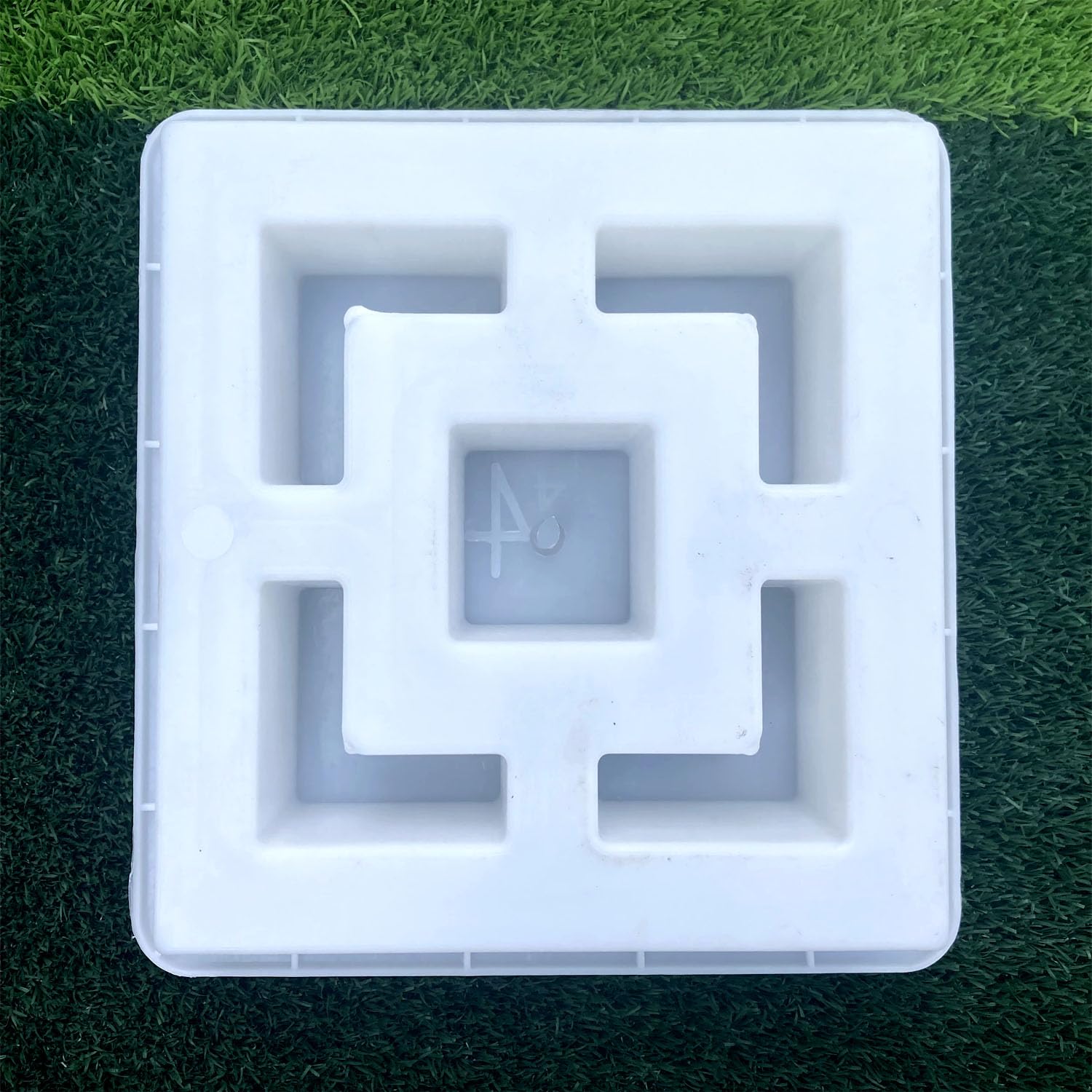 LCMOLDS Double Square Breeze Brick Mold – Make Your Own Patio & Garden Wall Bricks | Reusable PP Concrete Mold