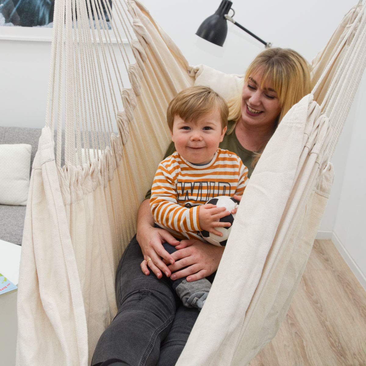 AMANKA XXL Hängesessel 220x120 cm mit Seitenfach und Kissen - Große Sitzhängematte für Outdoor & Indoor - Balkon Garten Terrasse Camping - Hängestuhl bis 150 kg - Hängesitz Baumwolle Bequem Stabil