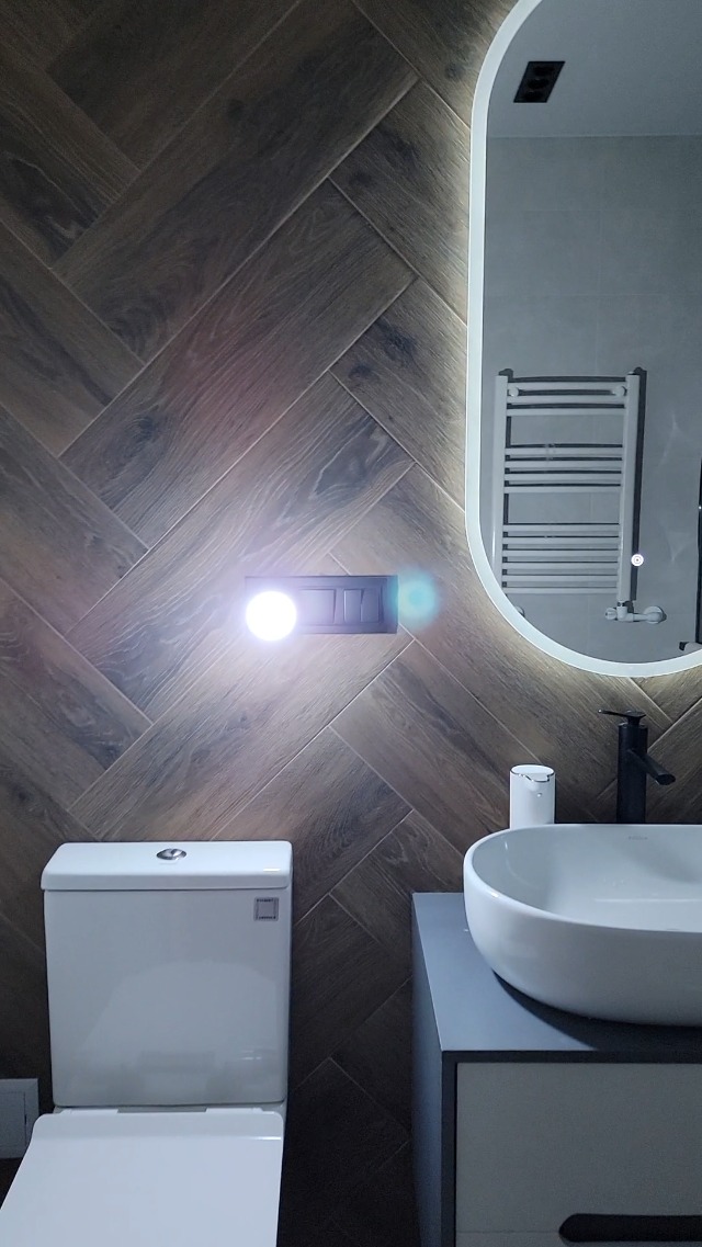 Image of Bright Night Light LED Motion and Light Sensor AC Outlet Plug-in Flexible Neck Rotatable PIR Automatic Lamp Dusk to Dawn (6 Watts)