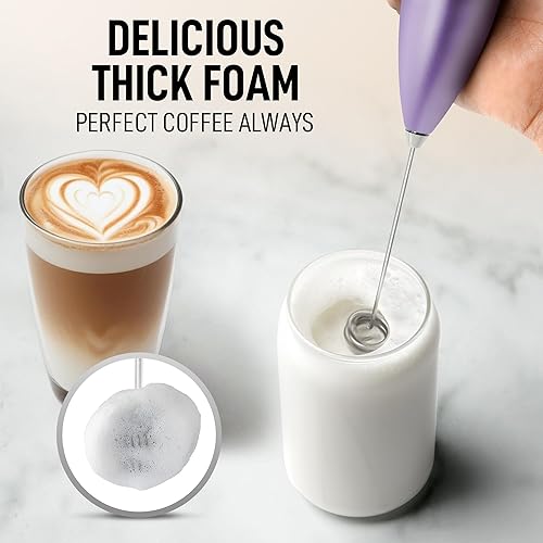 Vista 1225 de Zulay Kitchen - Espumador de leche de mano con pilas AA Duracell: batidora de bebidas resistente para café, latte, capuchino y más, color aurora