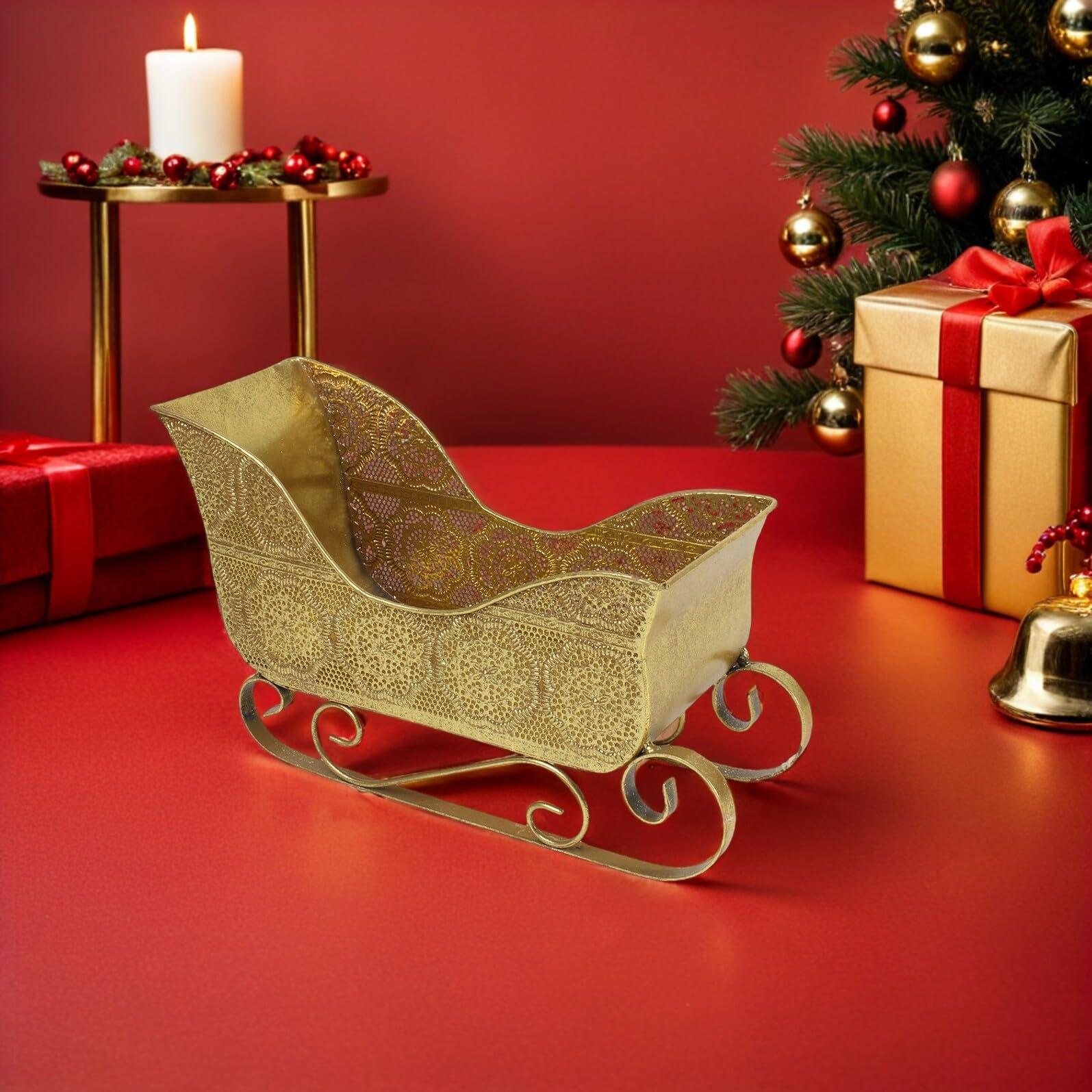 Alipis Weihnachtliche Schlittendekoration aus Eisen Goldener Kleiner Schlitten als Süßer Bonbonhalter und Tischzentrum für Festliche Weihnachtsfeiern und Schreibtische
