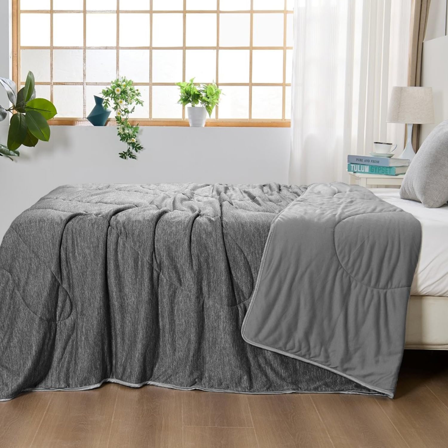 Lions Cooling Duvet - Lightweight Breathable Cool Quilt Bedding Single Size 130x170cm - Anti Allergy Hypoallergenic Ultra Soft Summer Lighweight Comforter, Perfect for Hot Nights, Charcoal