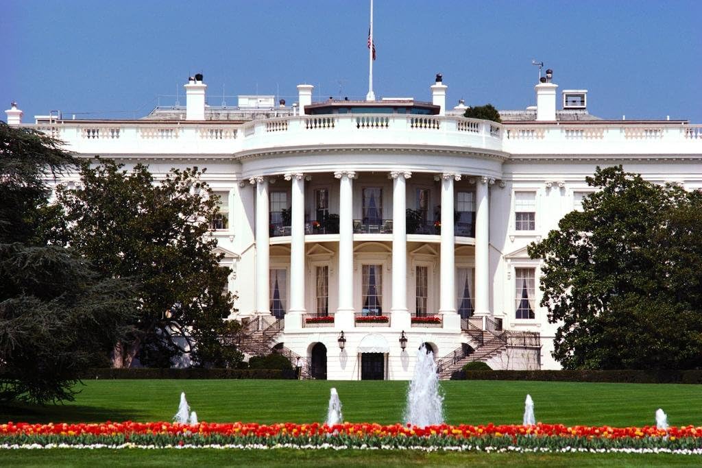 The White House Washington DC South Face Photo Photograph Cool Wall Art Print Poster 36x24
