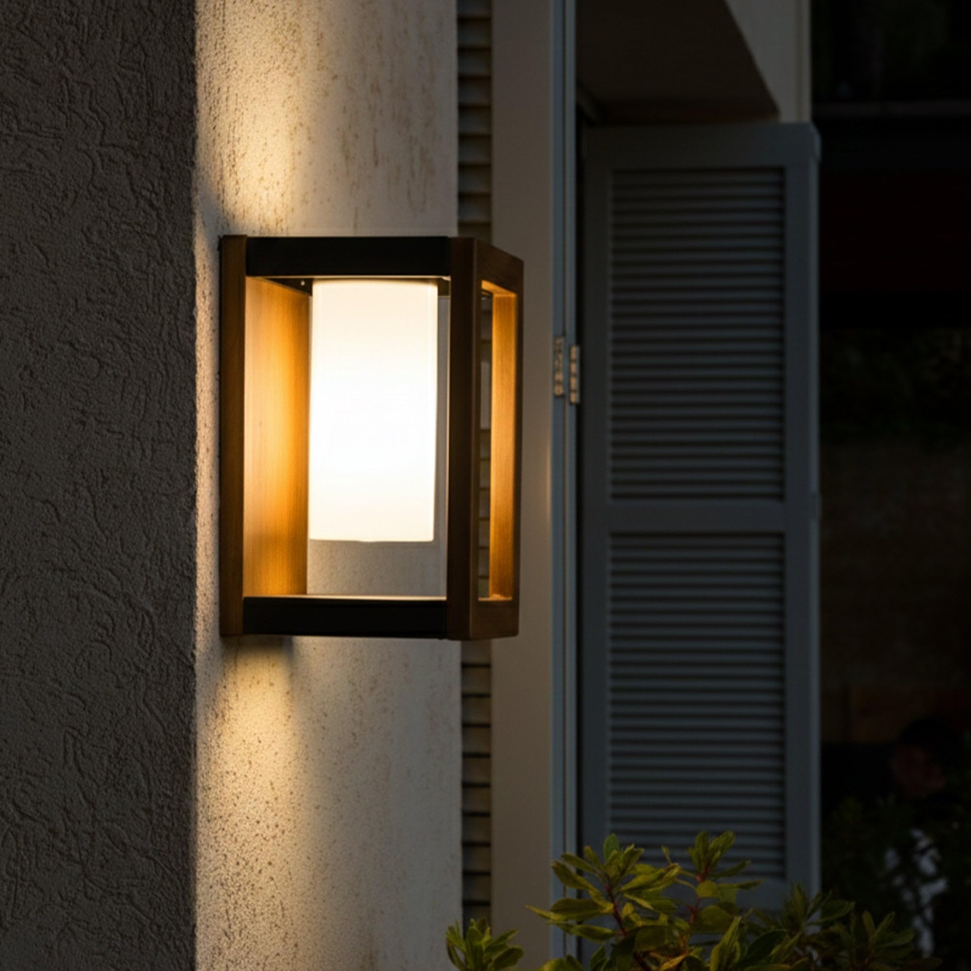 Lumisky SERAPHINA WALL H31cm lampa ścienna z ładowaną solarną podstawą LED LED ciepła biel