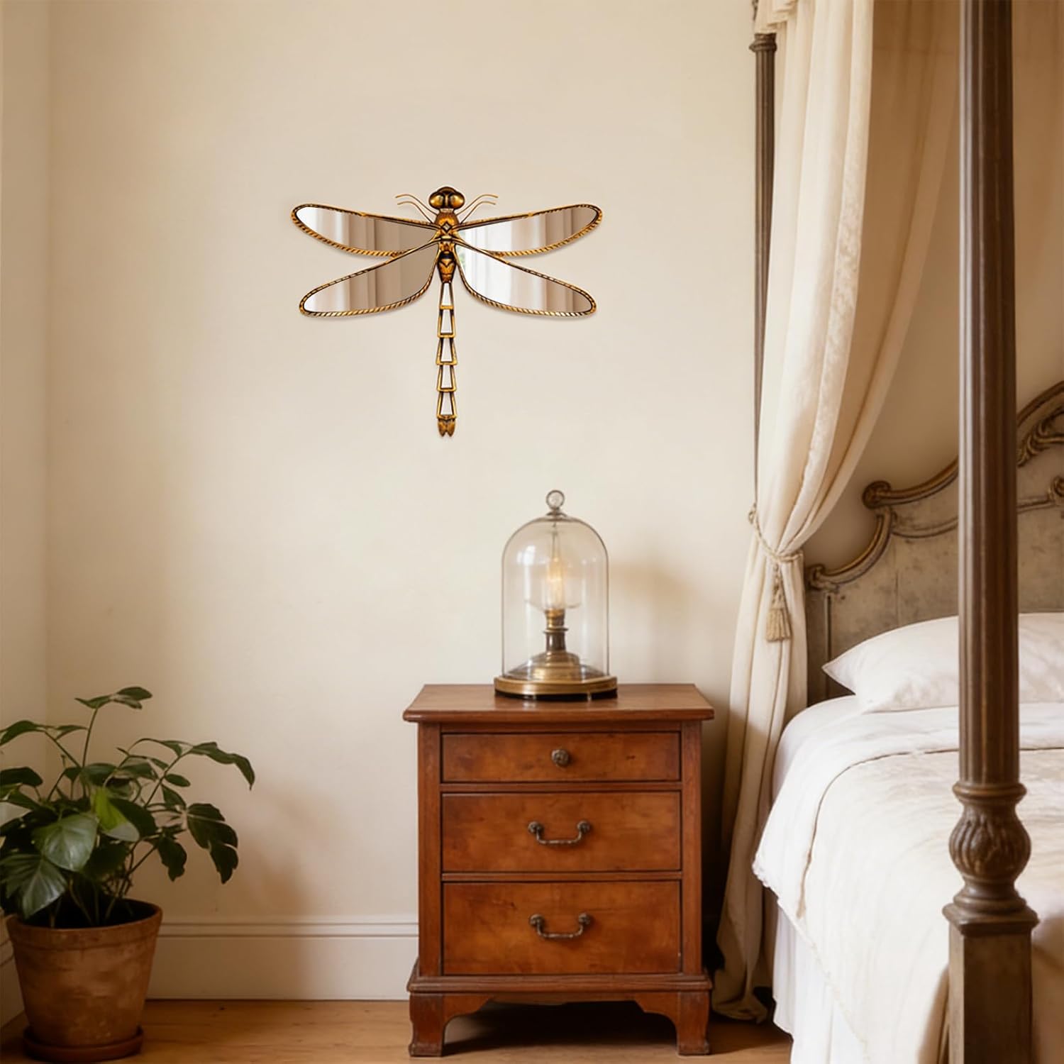 Dragonfly Mirror Wall Decor, Gold Butterflys Wall Decor, Creative Dragonfly Mirror Glass WallDecor for Living Room & Bedroom, Perfect for Victorian & European Themed Homes