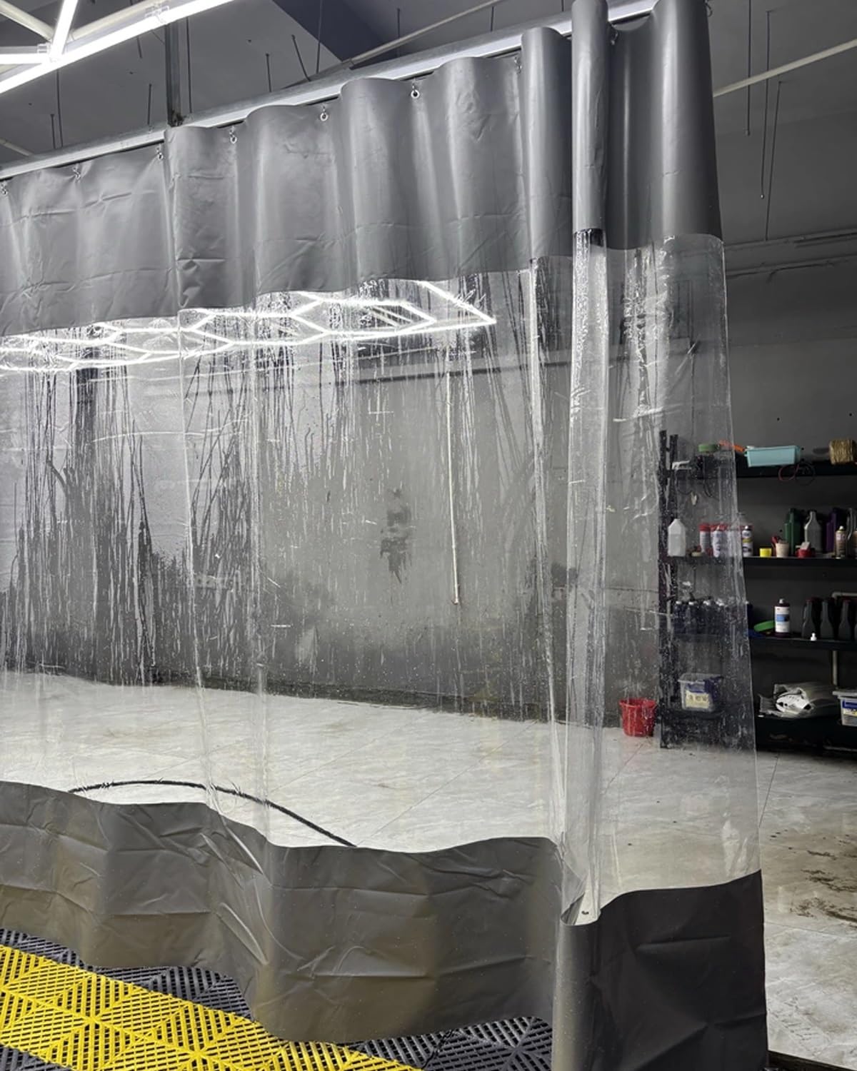 Rideau de séparation Transparent pour Garage avec Rail - Cloison Industrielle en Vinyle Transparent pour Zones de Travail, bâche Isolante (L 5,5 x H 3,5 m) - Solution de séparation d'espace