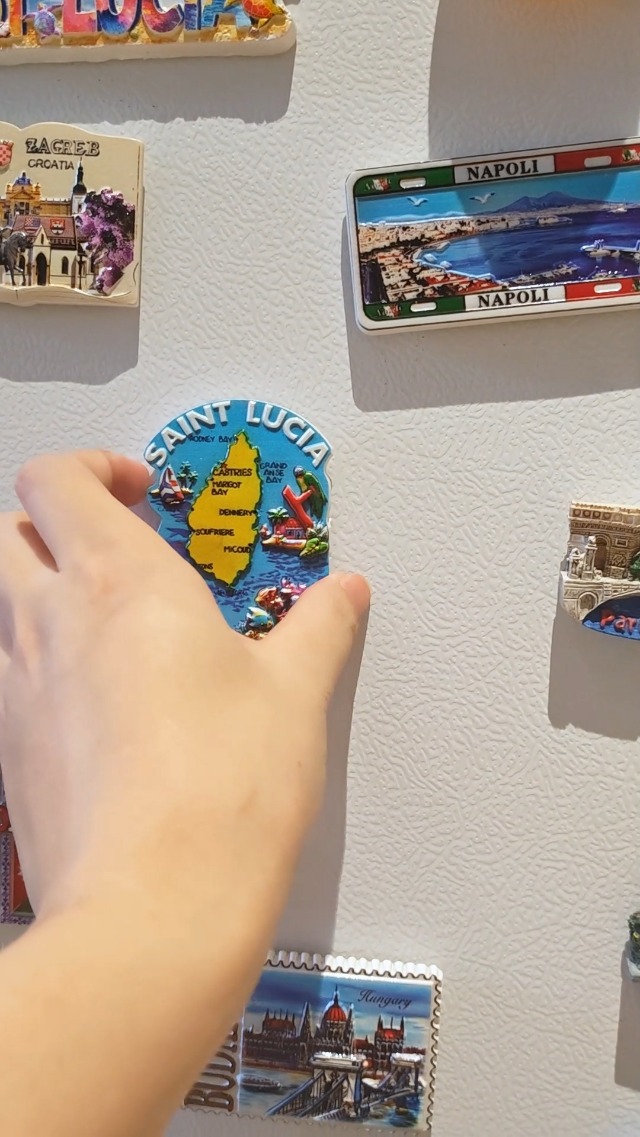 Imán para nevera 3D resin Saint Lucia multicolor miniatura 6