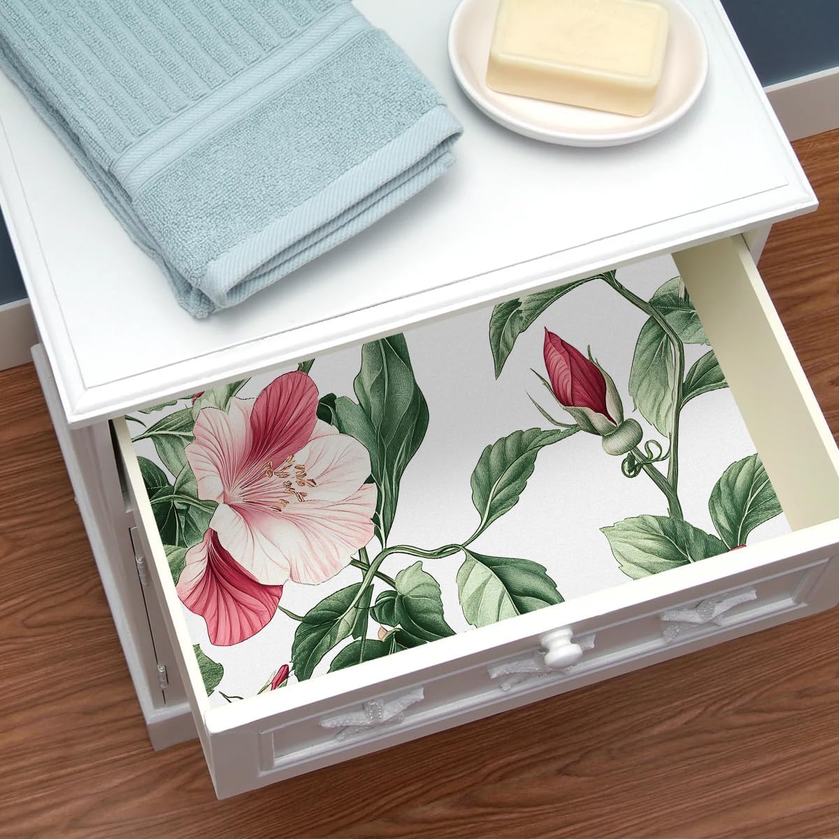 Livebor Floral Peel and Stick Wallpaper Floral Boho Contact Paper 16.9”x196.8” Modern Leaf Flower Wall Paper Removable Self Adhesive Waterproof for Bedroom Cabinets