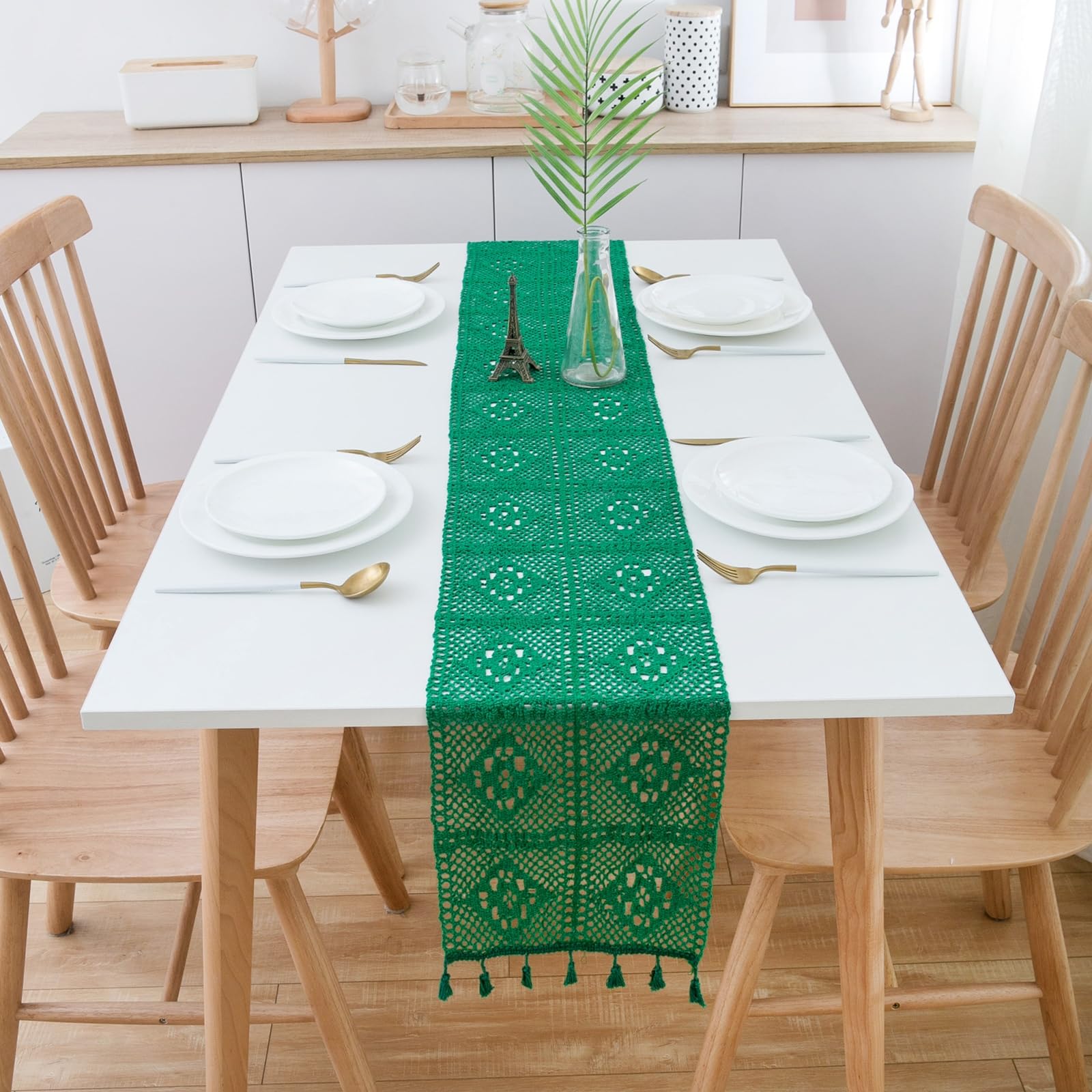 Grün Tischläufer Polyester Baumwolle, Deko Tischläufer Abwaschbar Einfarbig Hohl Geometrisch Kariert Muster mit Quasten Tischdecke für Küche Esszimmer Dekor, 24x300 cm, Grün