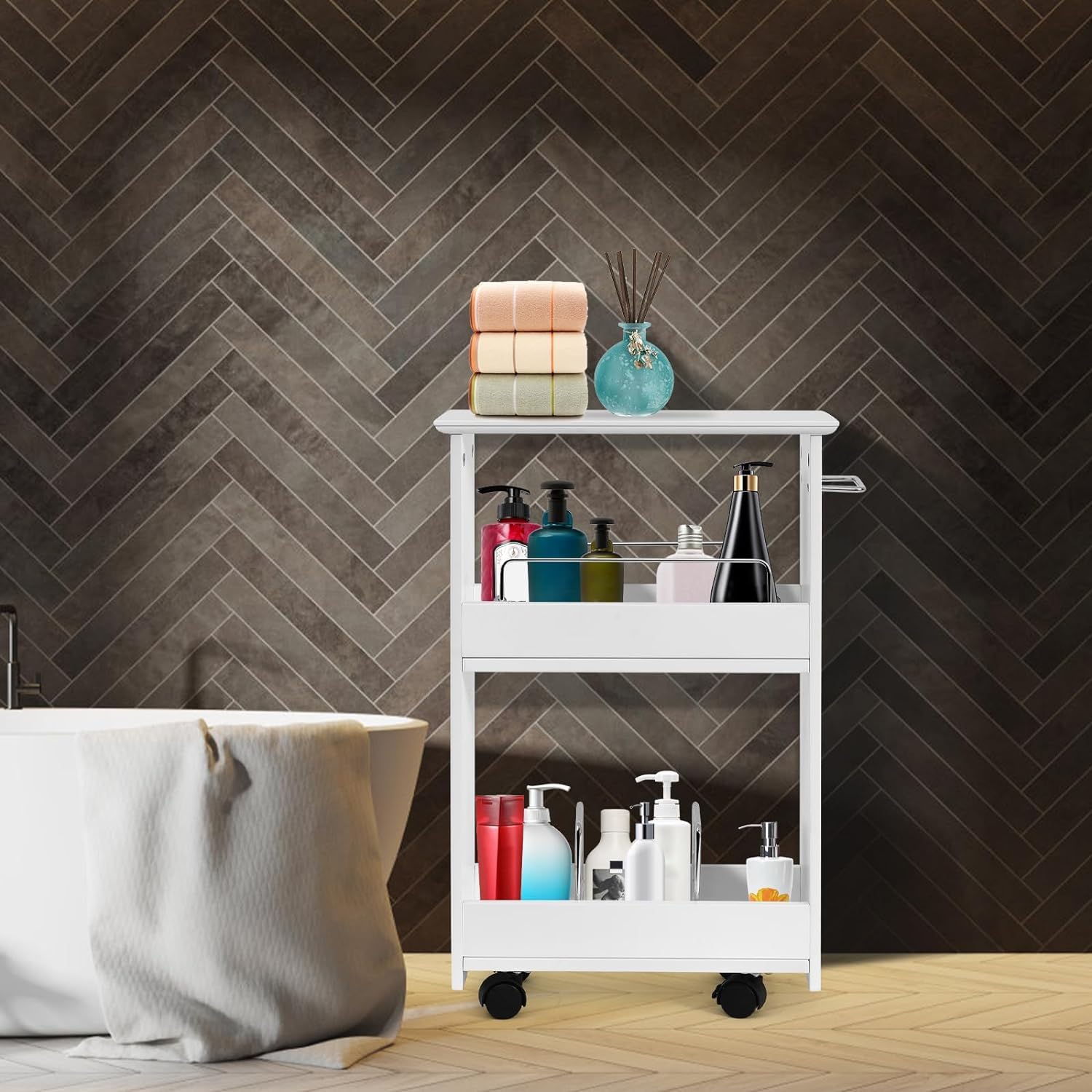 GOPLUS Chariot de Salle de Bain Mince, Meuble de Rangement à roulettes avec 2 étagères, Roue Verrouillable, Porte-Serviettes, pour Cuisine, Salle de Bain, 46x20x65cm, Blanc